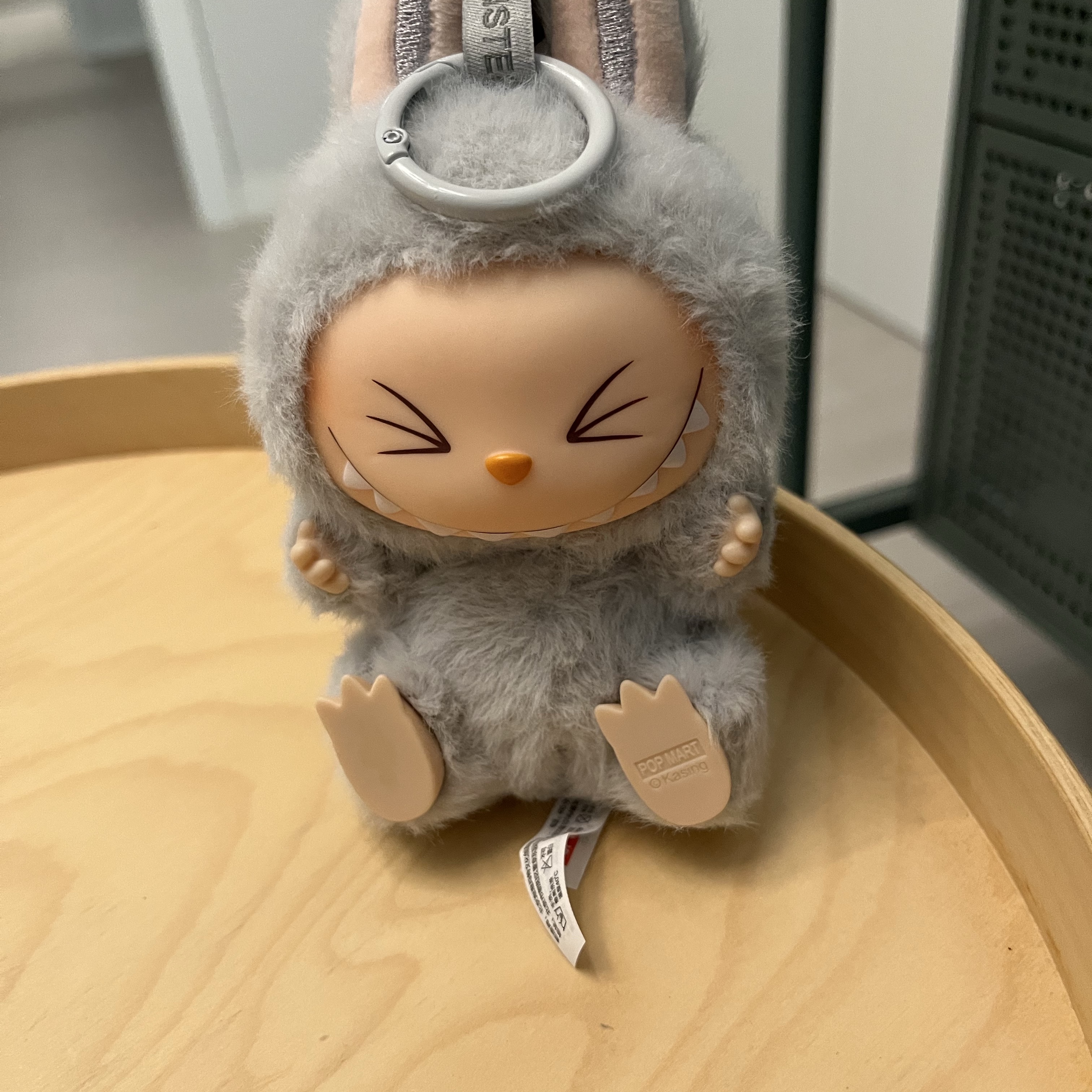 Pop Mart Labubu Let's Play Together Doll Series Hehe Keyring (Opened Case) 착용 스타일