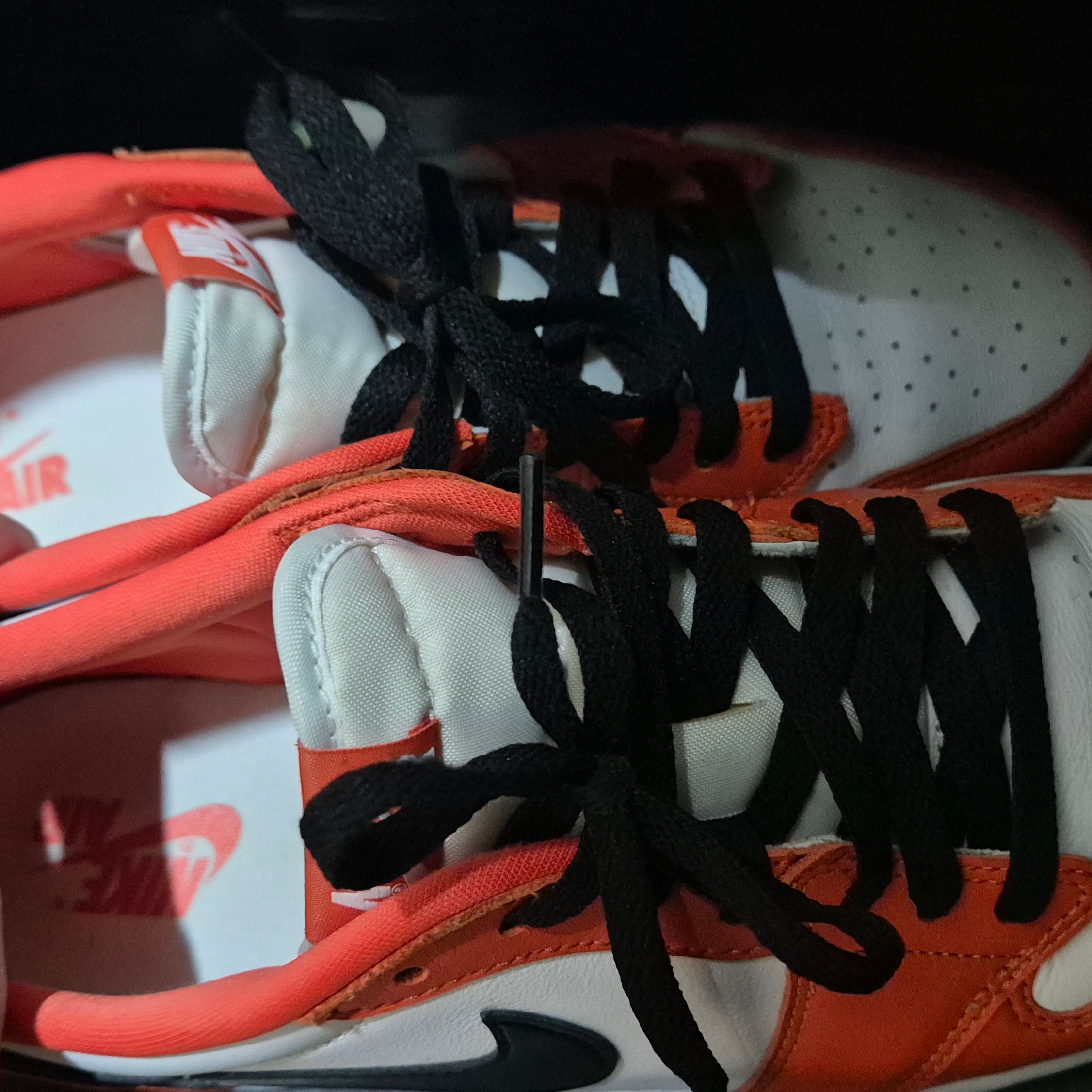 Jordan 1 Low OG Starfish 착용 스타일