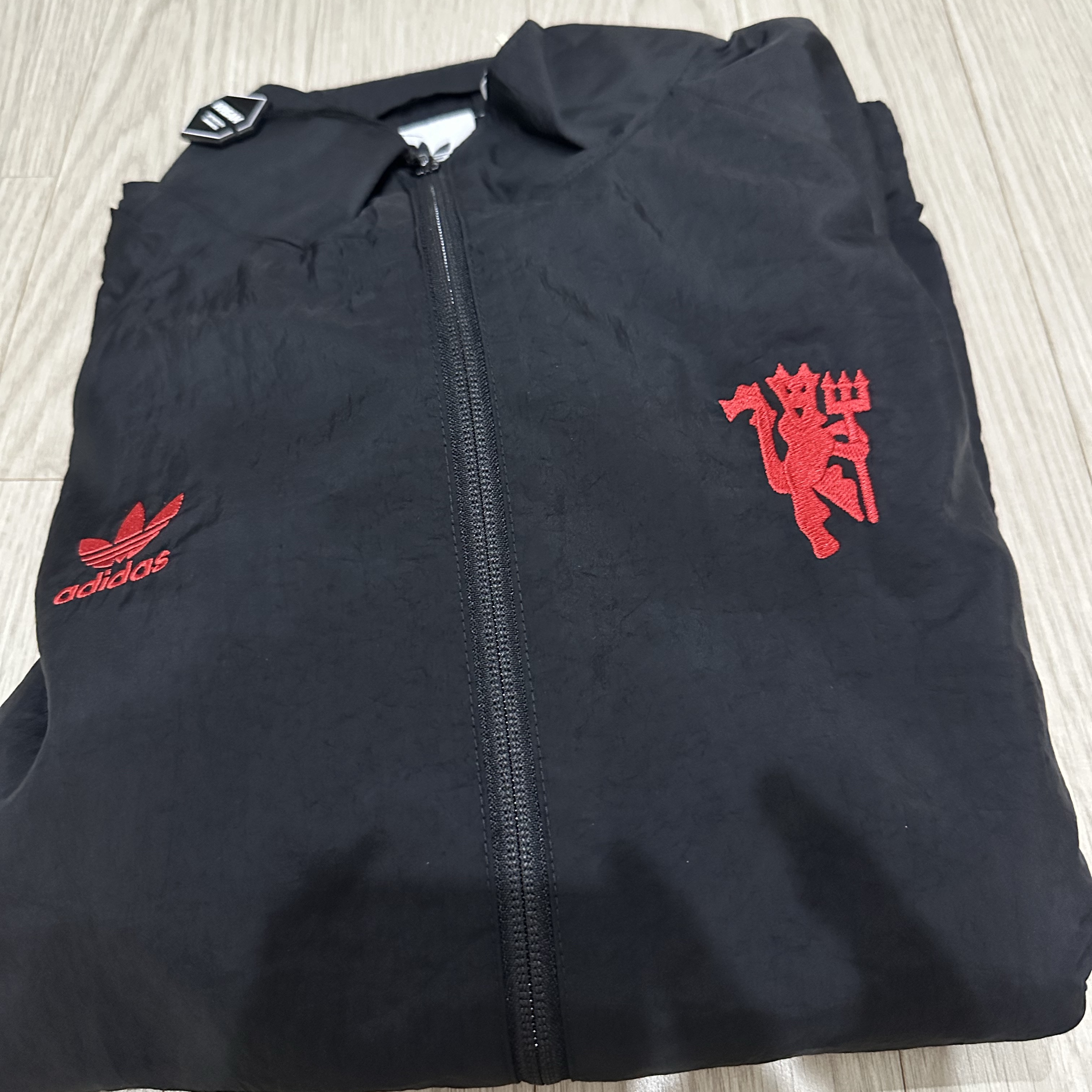 Adidas Manchester United Originals Track Top Black Red - KR Sizing 착용 스타일