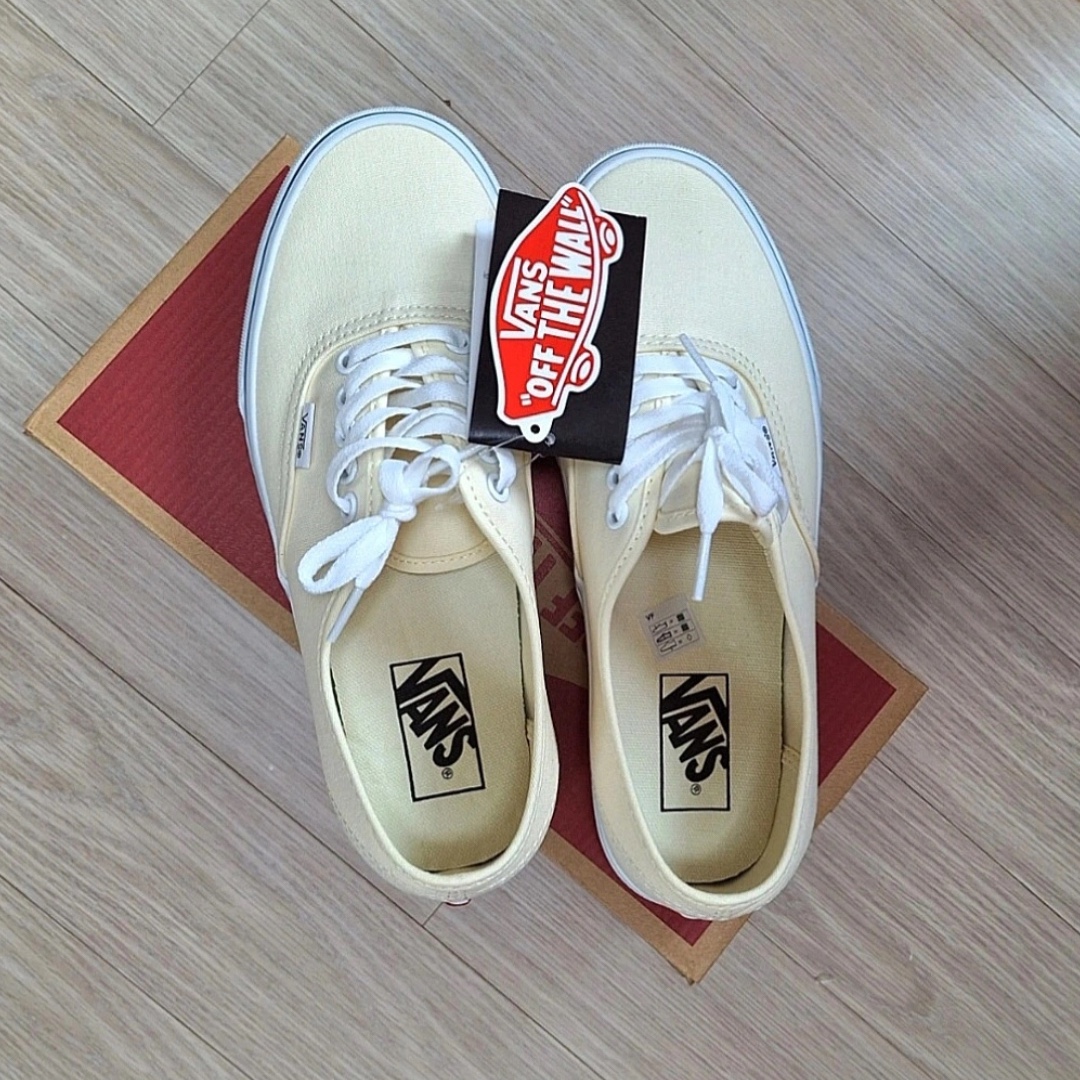 Vans Authentic White 착용 스타일