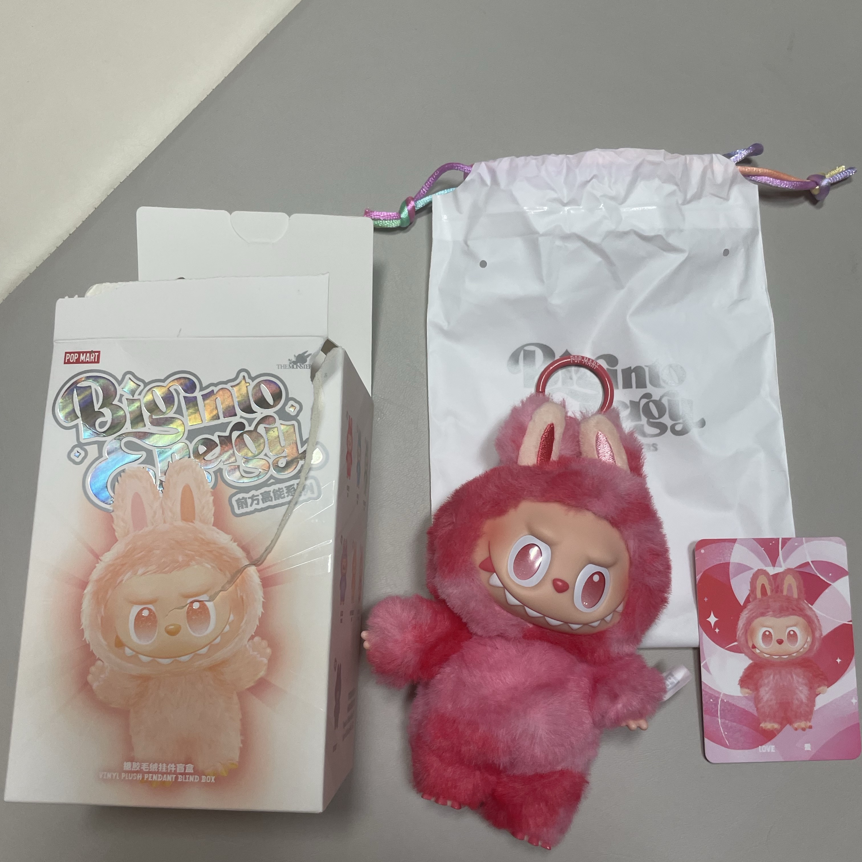 Pop Mart Labubu The Monsters Highlight Series Sealed Case (1 Blind Box) 착용 스타일