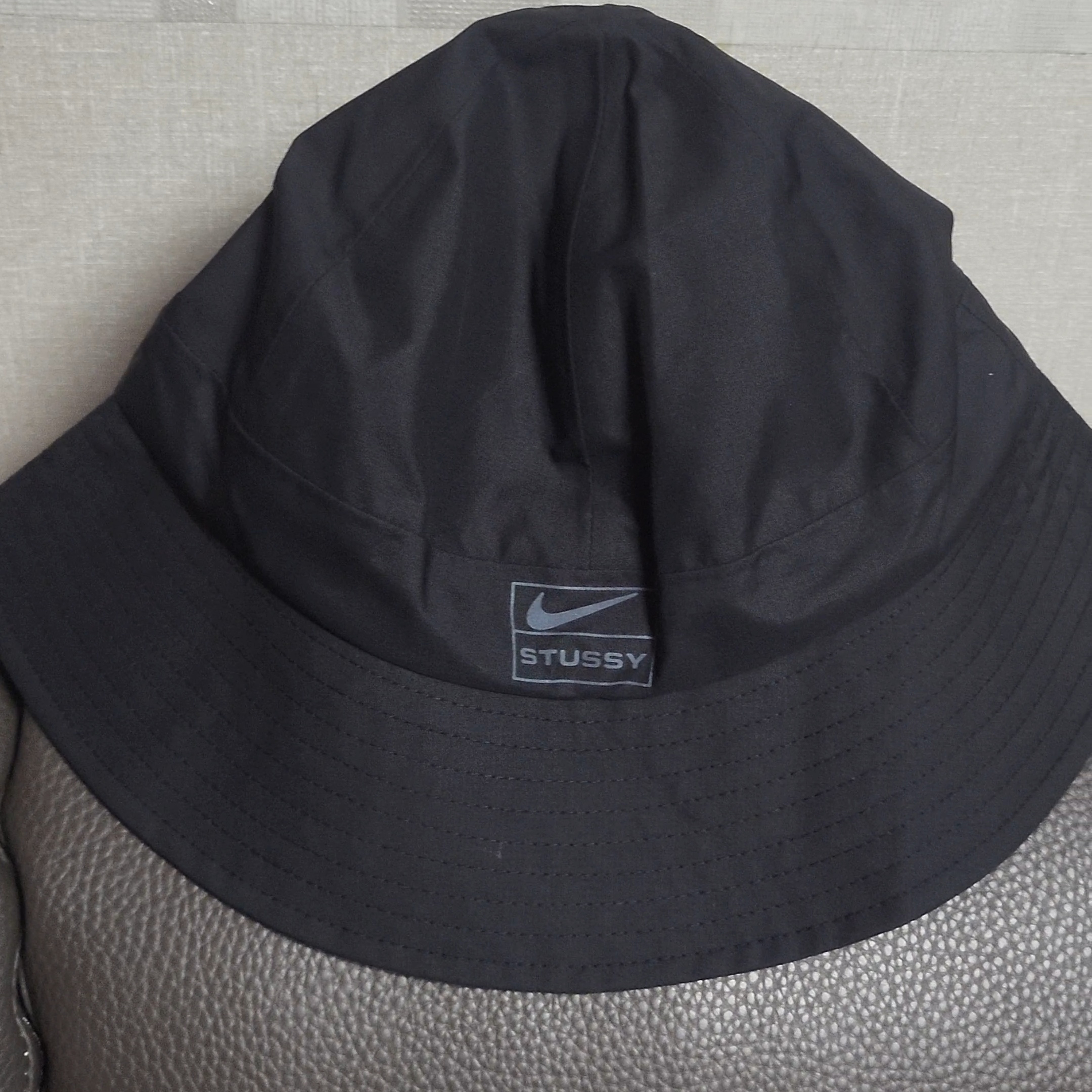 Nike x Stussy NRG FL Storm-Fit Bucket Hat Black 착용 스타일