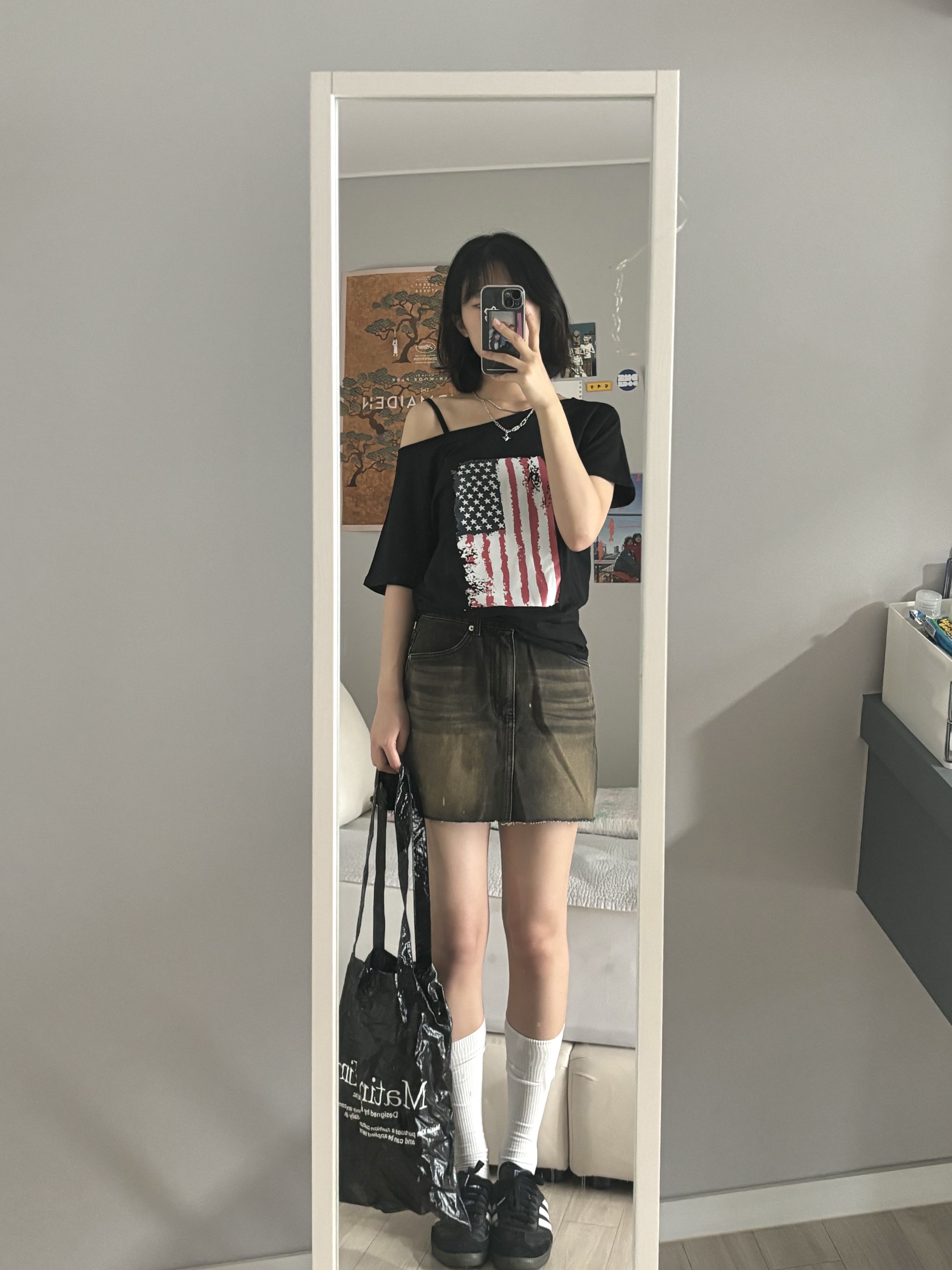 Matin Kim Matin Poppin Ecobag Strong Black, Adidas Samba OG Black White Gum 착용 스타일