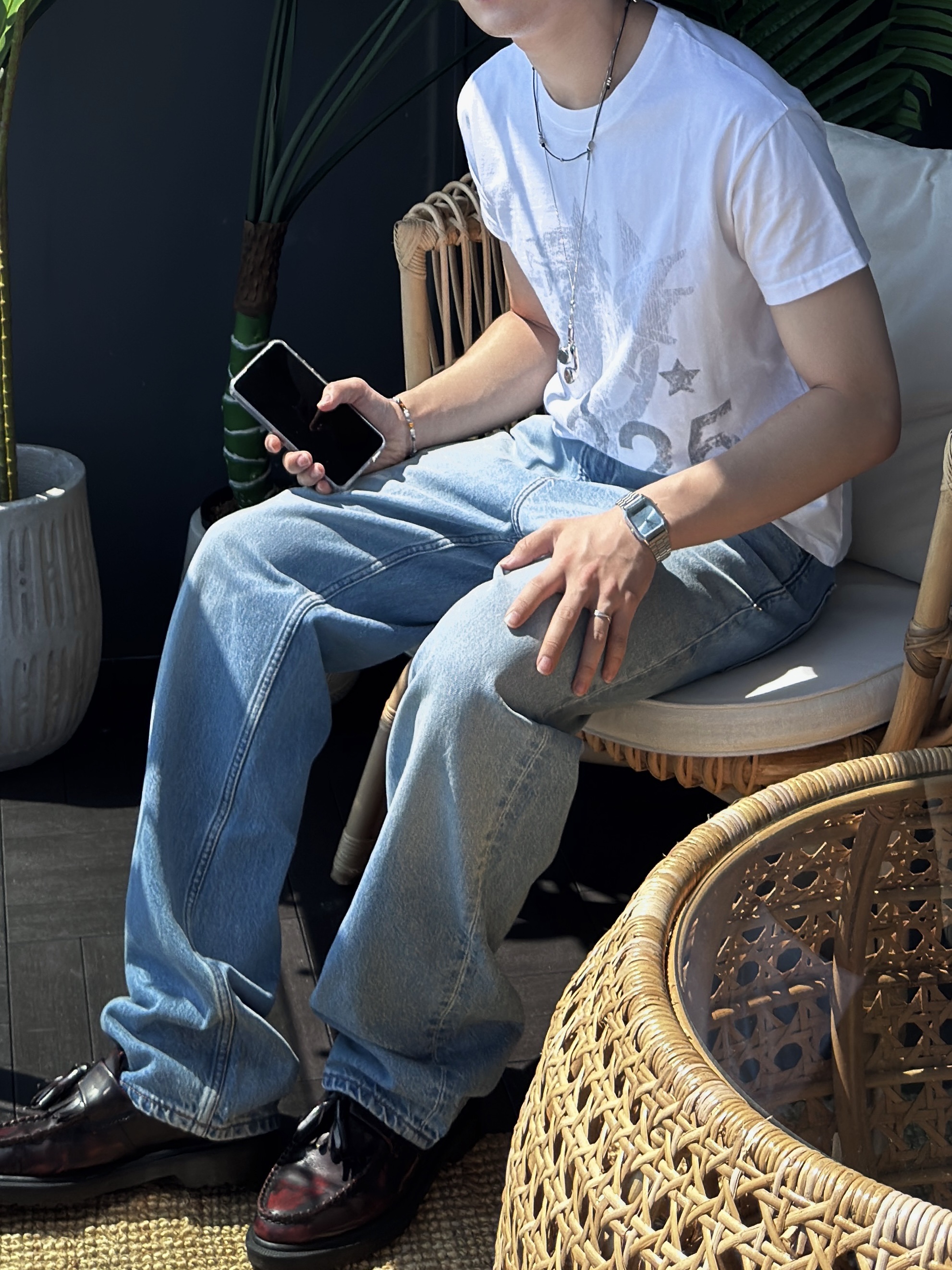 Uniqlo x JW Anderson Straight Jean Blue - KR, Dr. Martens Adrian Arcadia Leather Loafers Cherry Red 착용 스타일 - 3