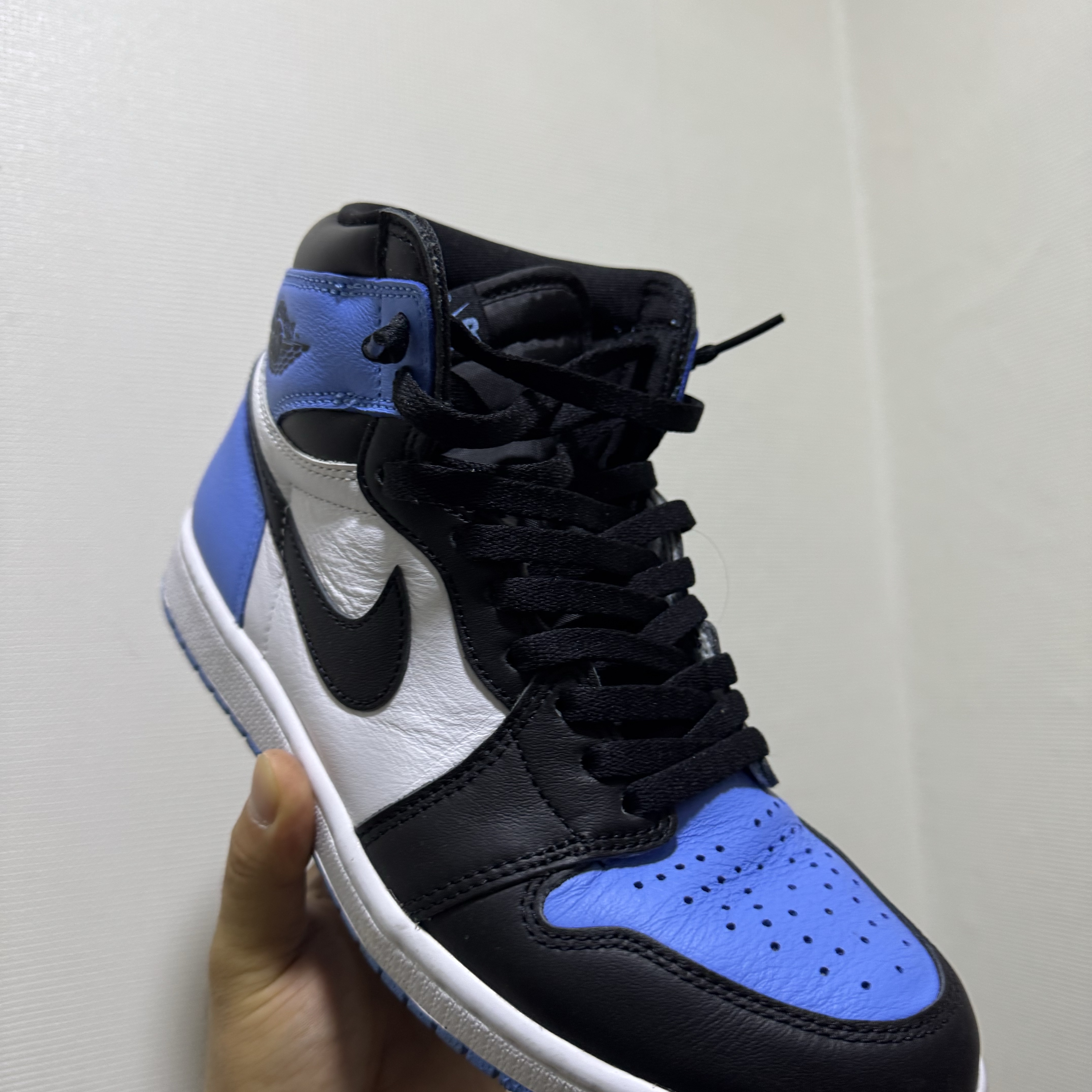 Jordan 1 Retro High OG University Blue 착용 스타일