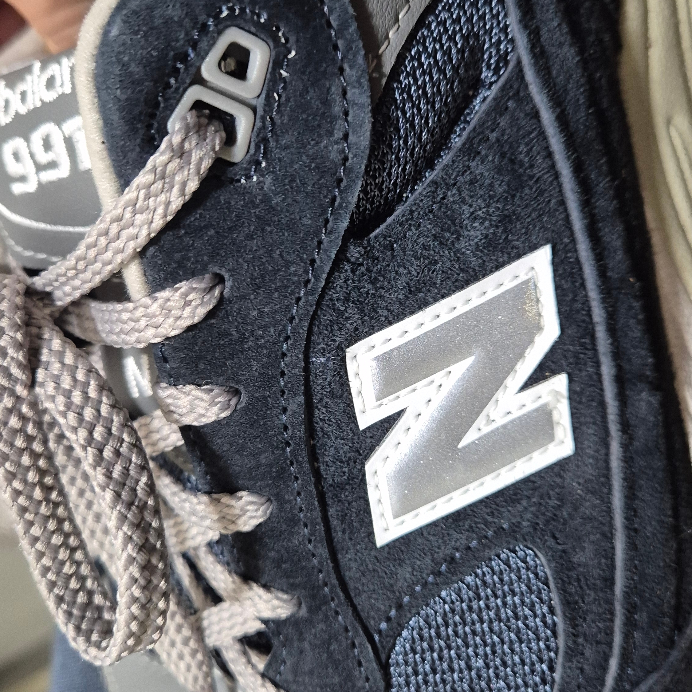 New Balance 991 Made in UK Navy 착용 스타일