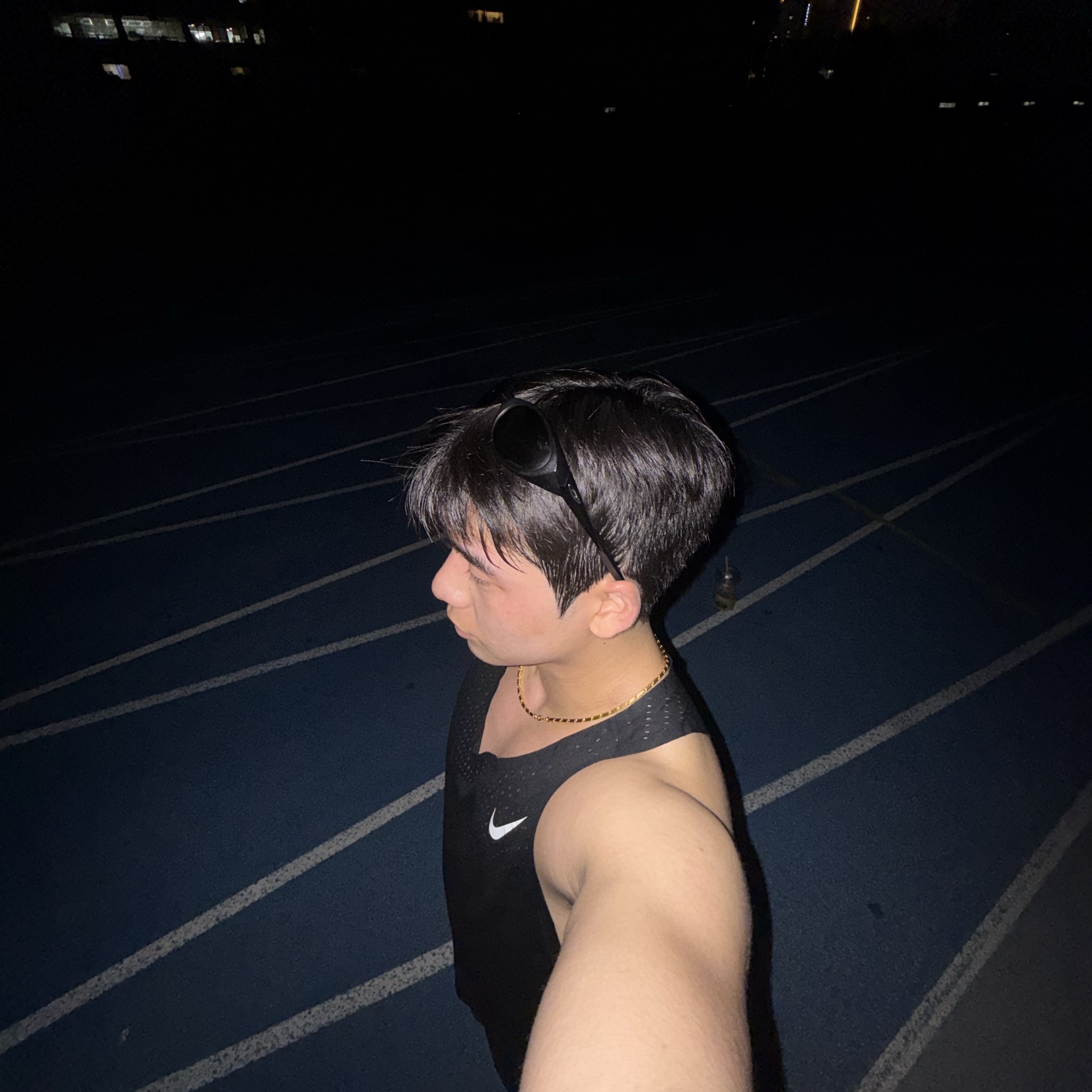 Nike Dri-Fit ADV Aeroswift Running Vest Black - Asia, Oakley Eye Jacket Redux Matte Black Frame Prizm Grey Lenses High Bridge Fit 착용 스타일 - 1