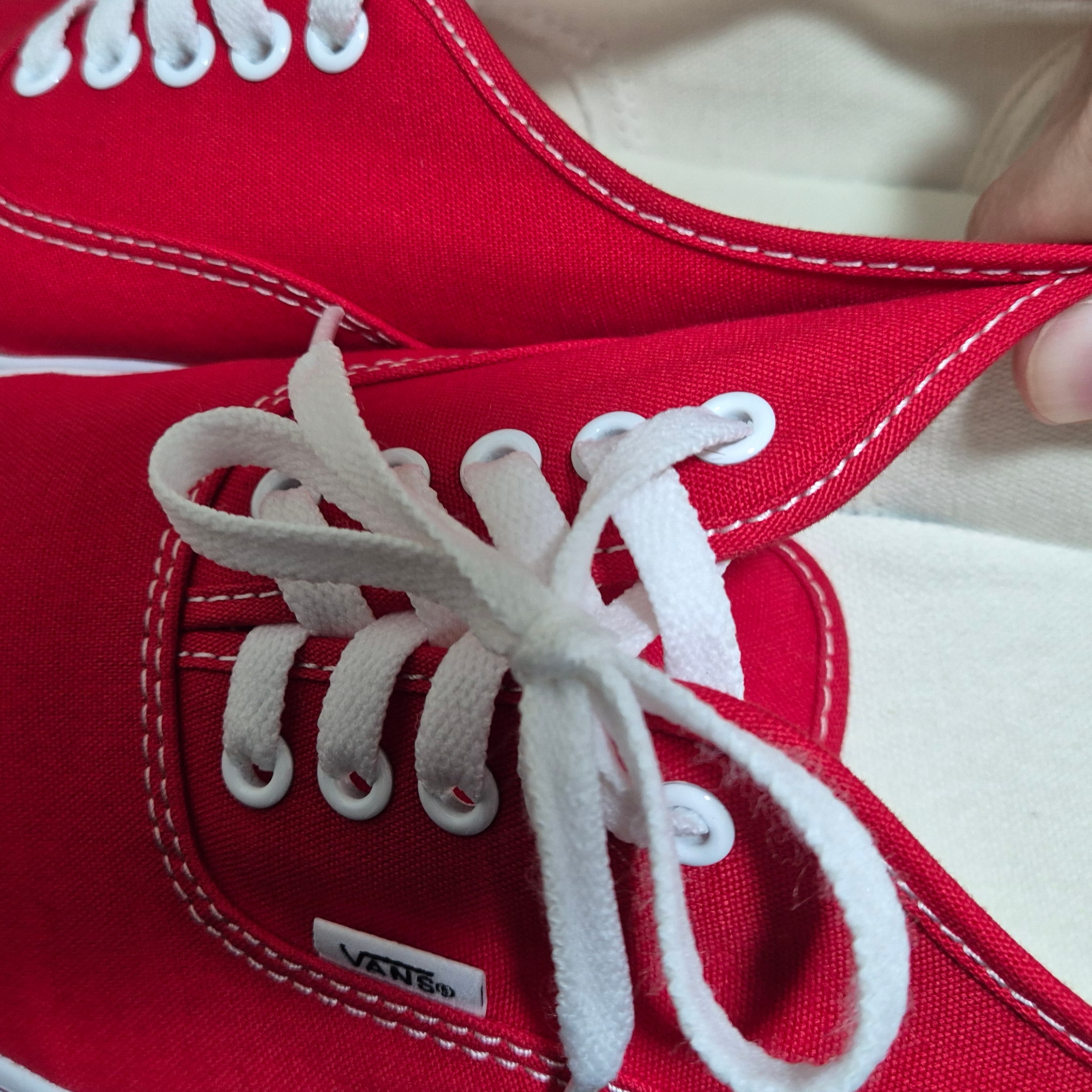 Vans Authentic Red 착용 스타일