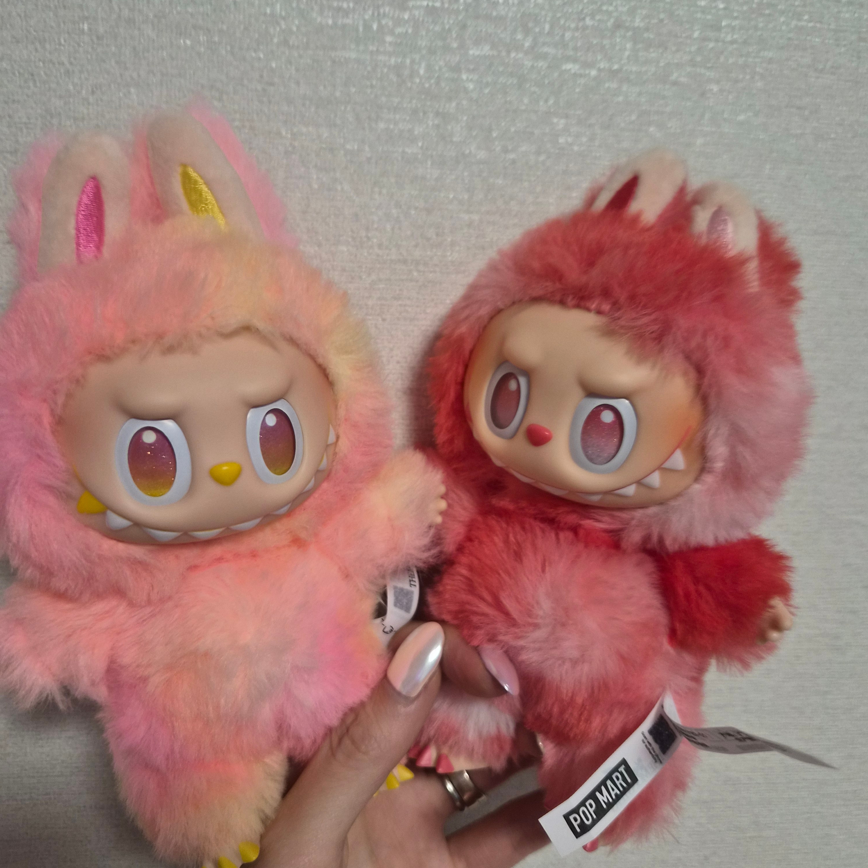 Pop Mart Labubu The Monsters Highlight Series Sealed Case (Bundle of 2/1 Blind Box) 착용 스타일 - 1