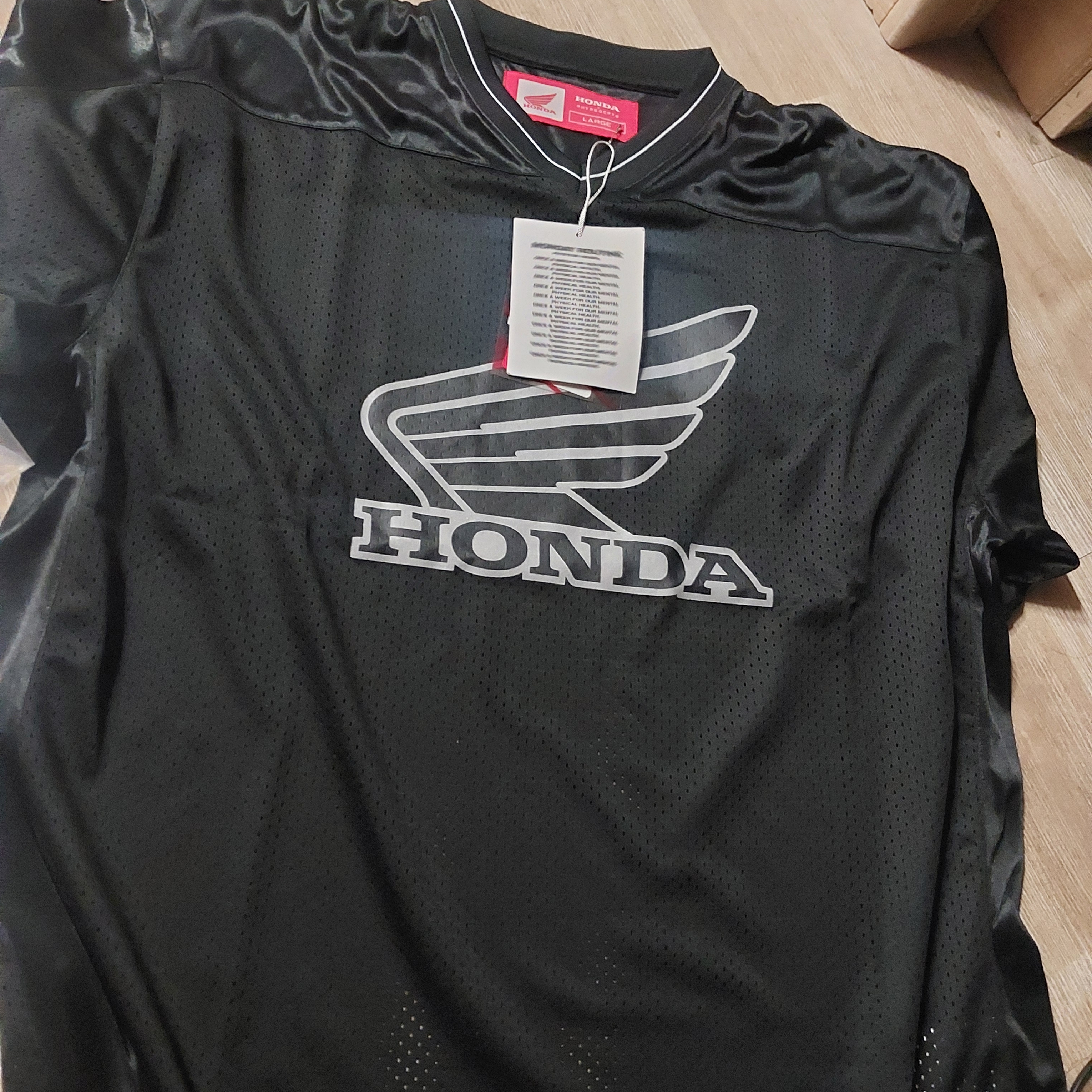 Honda Original Wing Logo Mesh T-Shirt Black 착용 스타일 - 2