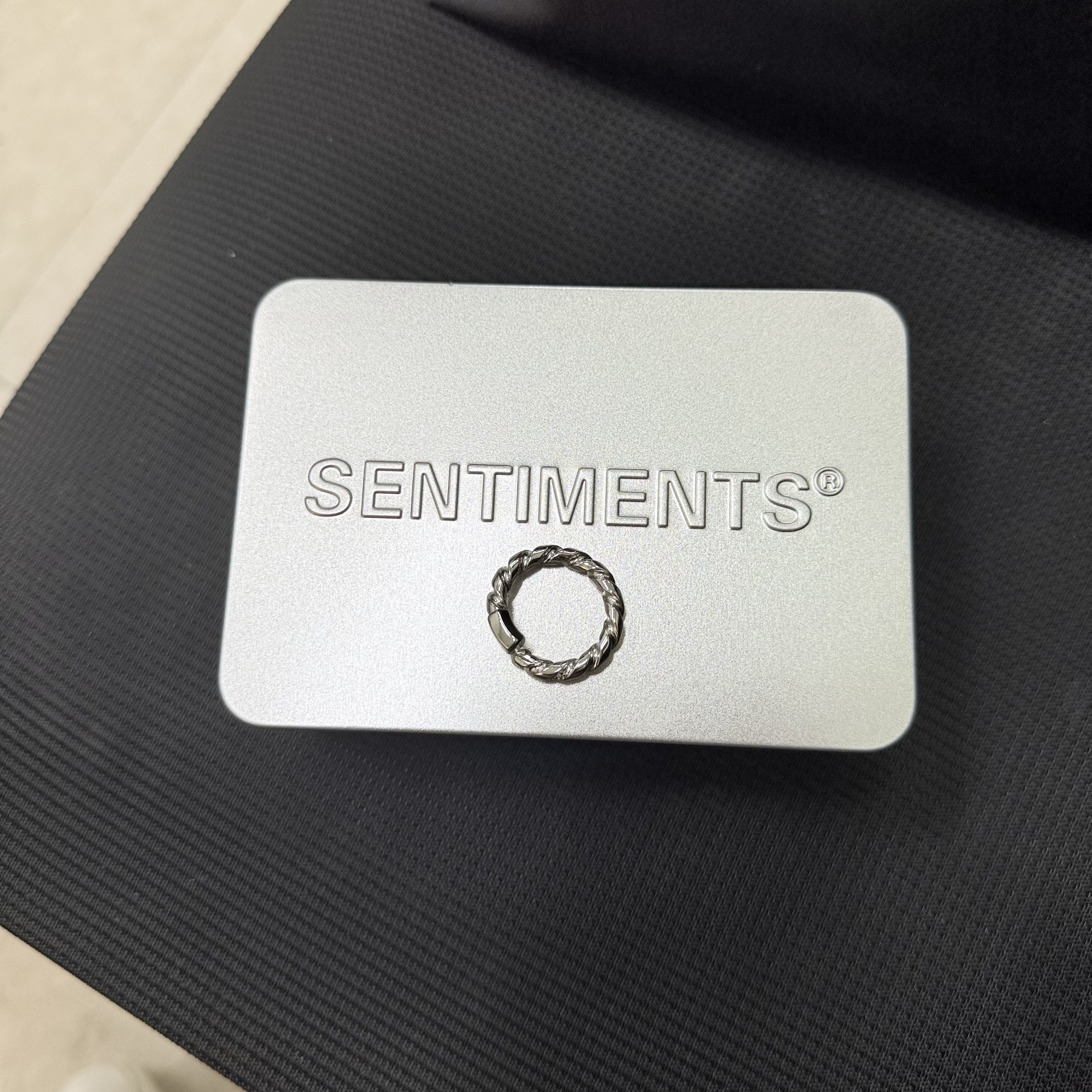 Sentiments No.278 Ring Silver 착용 스타일 - 3