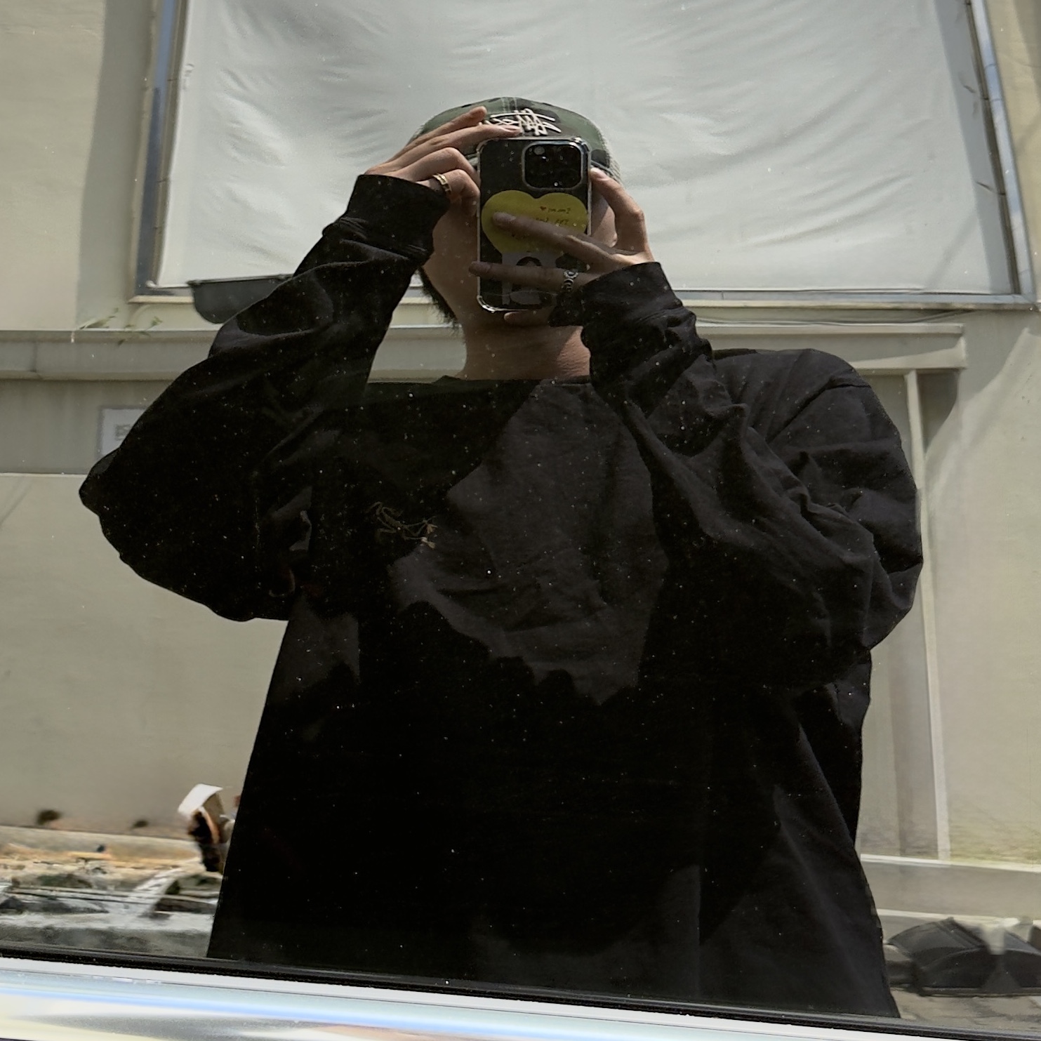 Arc'teryx Kragg Cotton LS T-Shirt 24K Black, Stussy New Era 9twenty Basic Trucker Woodland Camo 착용 스타일