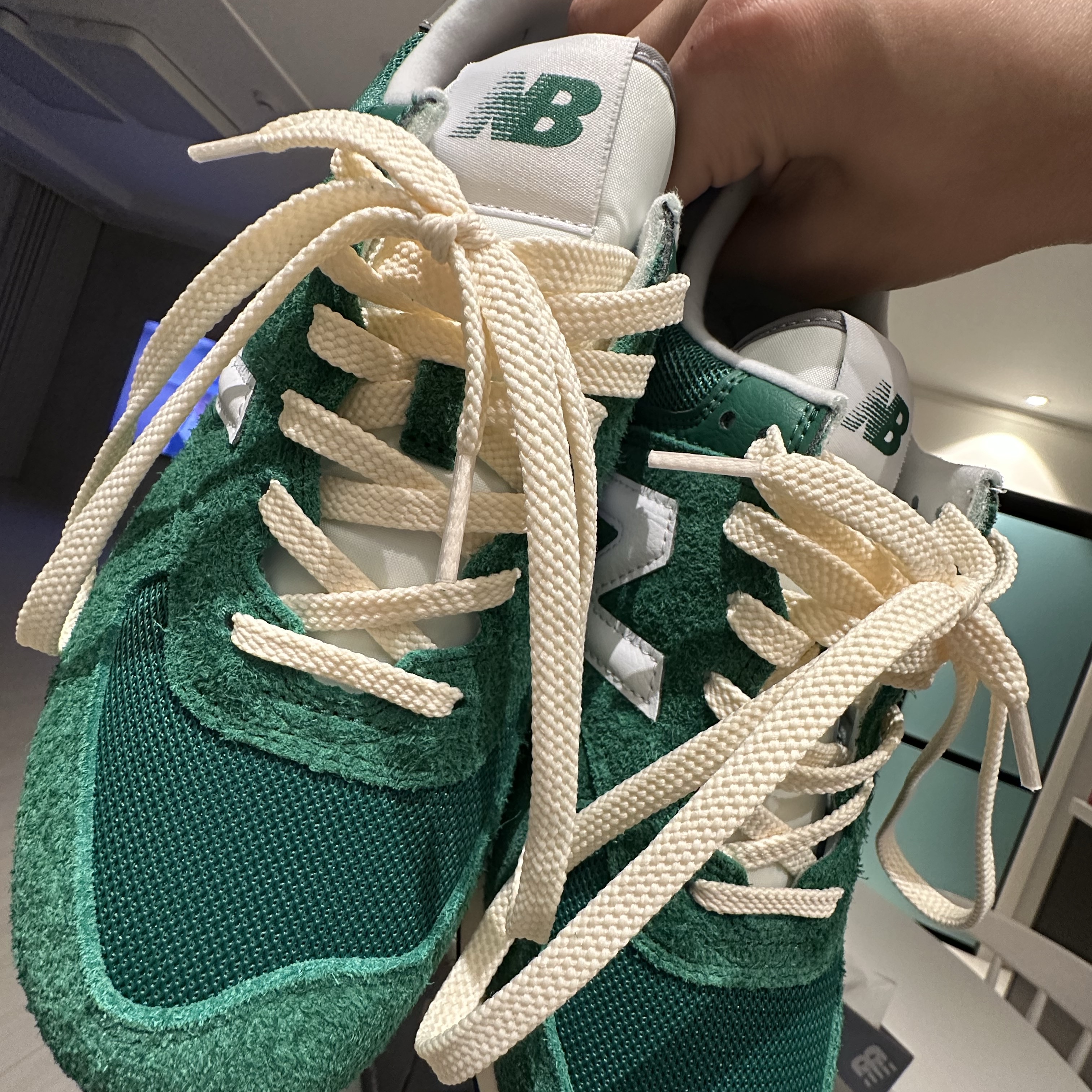 New Balance 574 Heritage Grass Green 착용 스타일 - 4