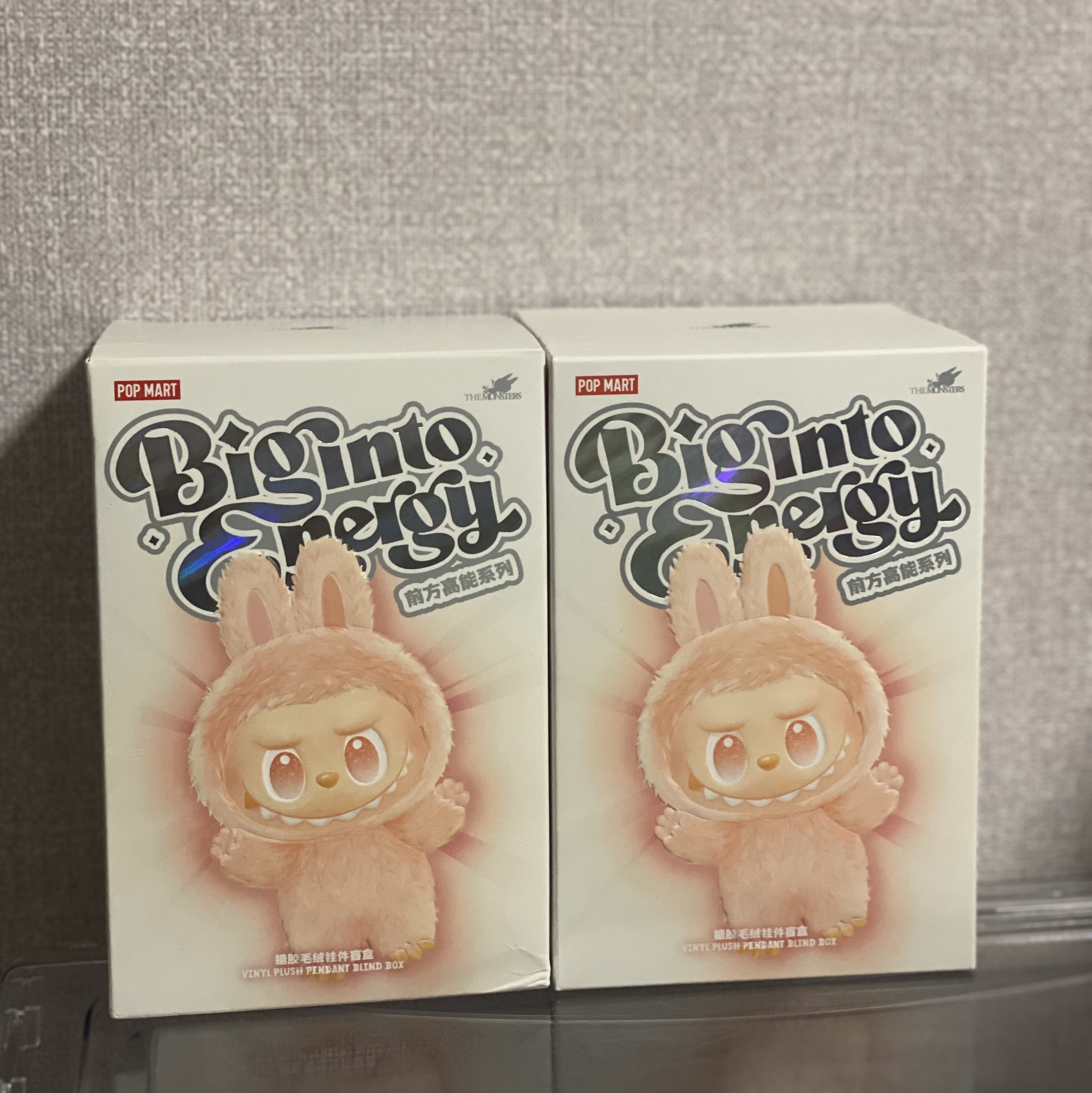 Pop Mart Labubu The Monsters Highlight Series Sealed Case (Bundle of 2/1 Blind Box), Pop Mart Labubu The Monsters Highlight Series Sealed Case (1 Blind Box) 착용 스타일