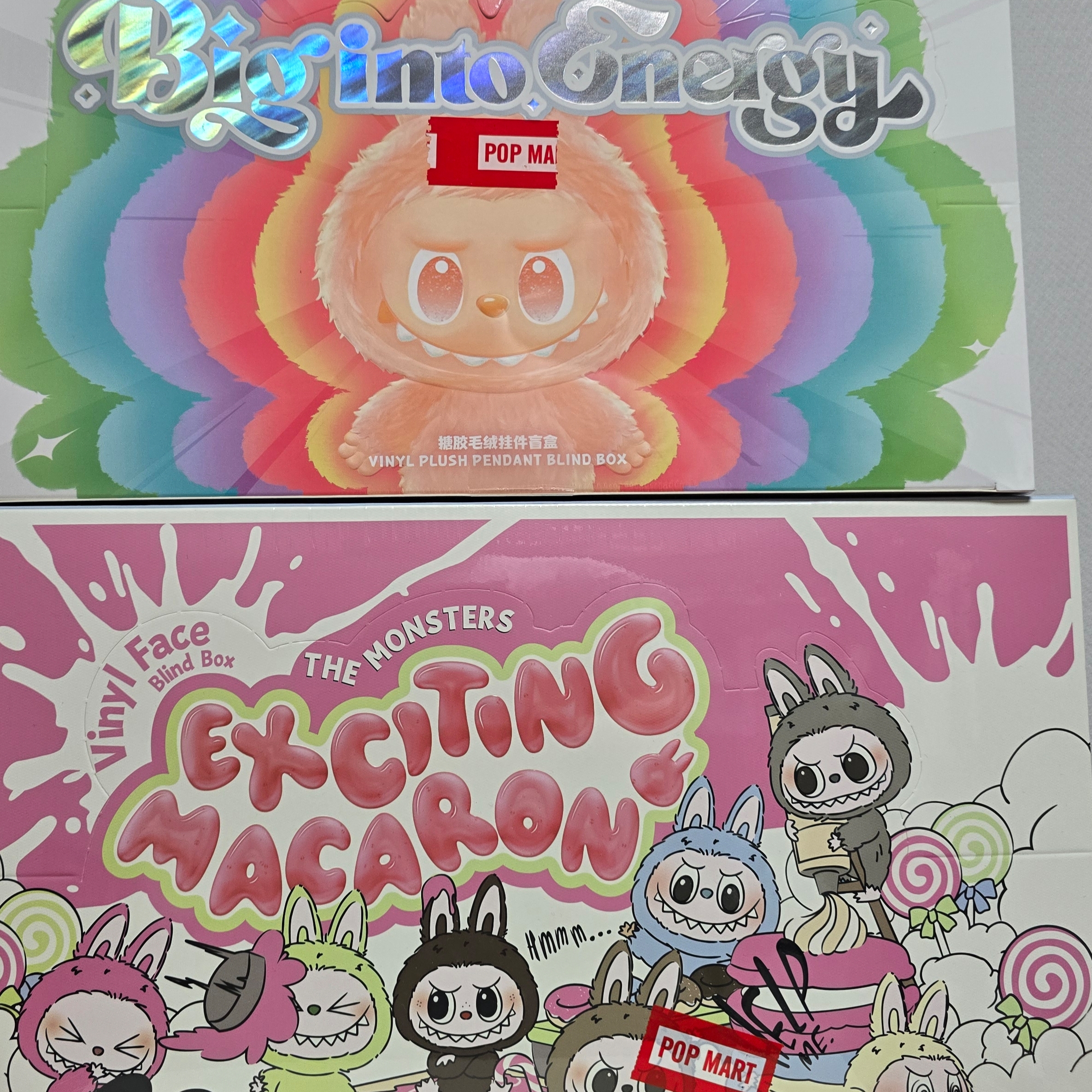 Pop Mart Labubu The Monsters Highlight Series Sealed Case (6 Blind Boxes), Pop Mart The Monsters Labubu Tasty Macarons Series Sealed Case (6 Blind Boxes) 착용 스타일