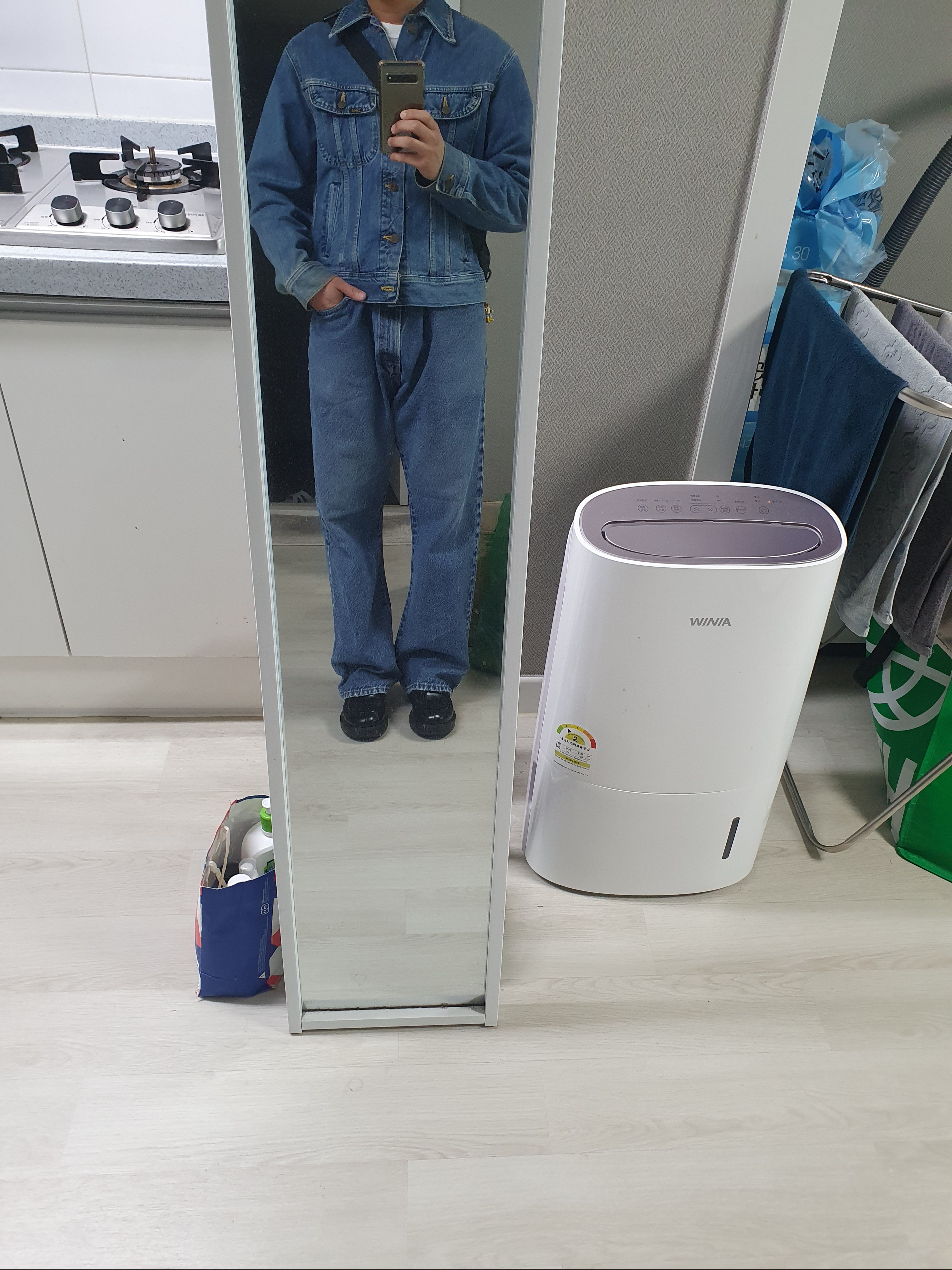 Prada Chocolate Brushed Leather Loafers Black 착용 스타일