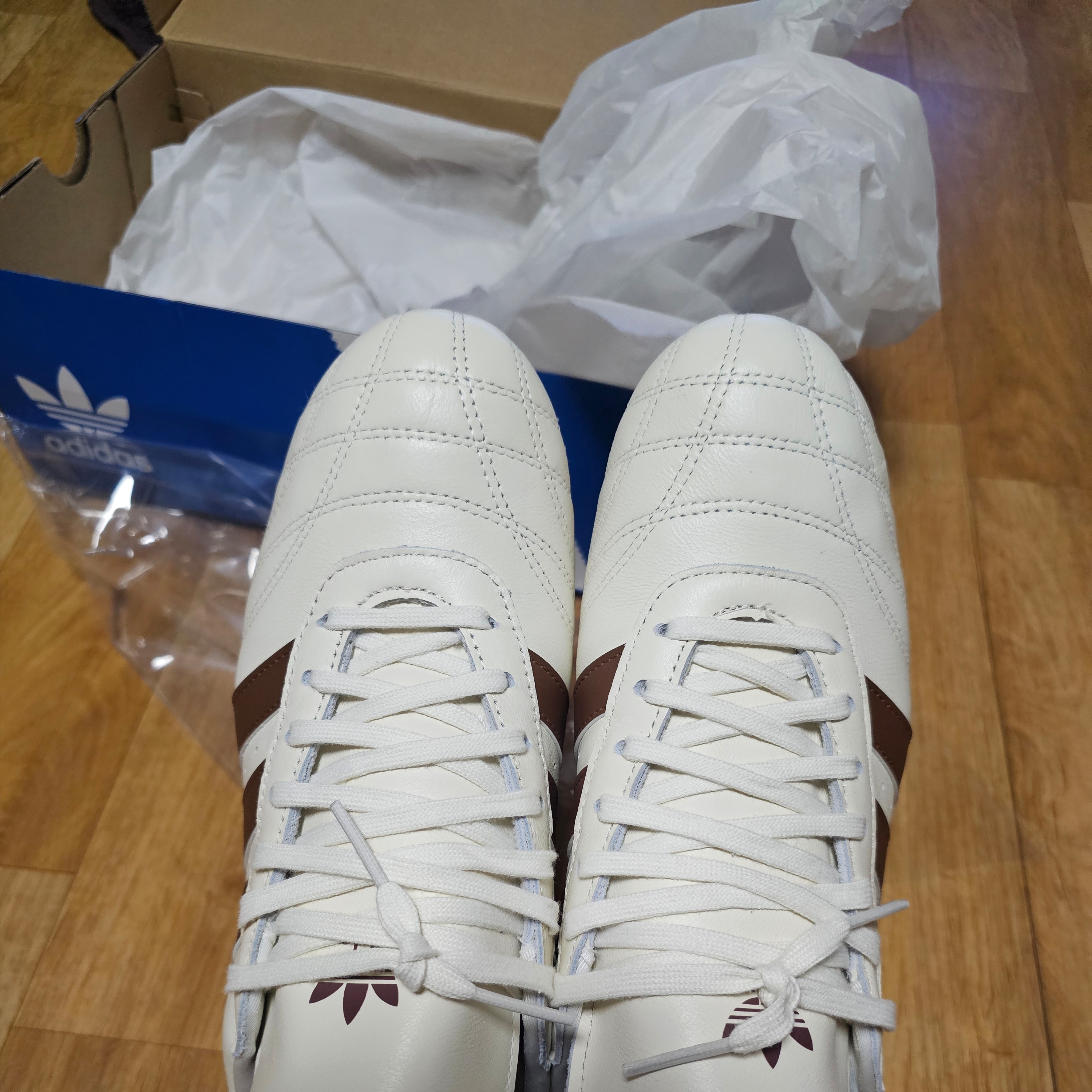 (W) Adidas Taekwondo Off White Preloved Brown 착용 스타일 - 2