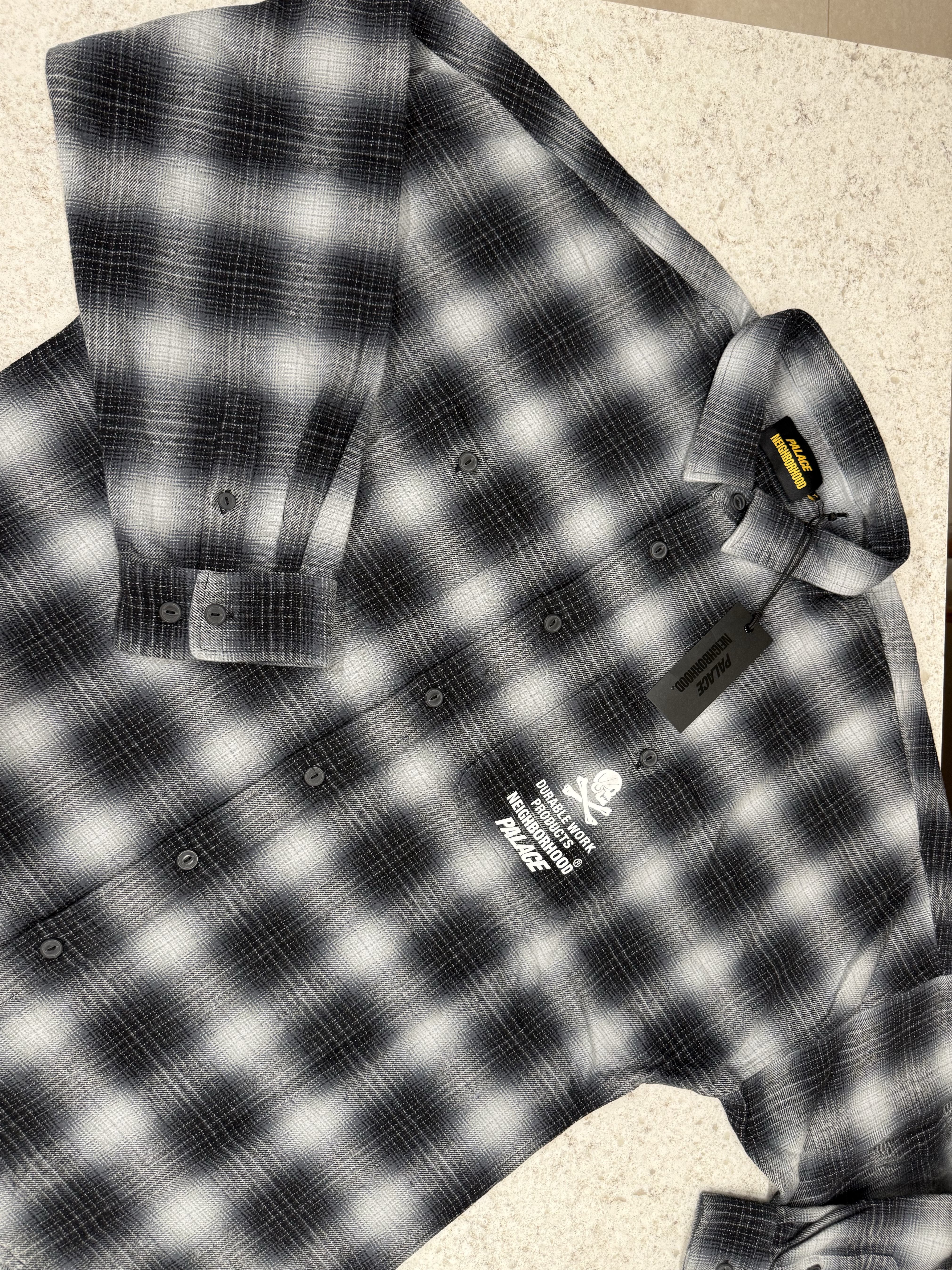 Palace x Neighborhood Shirt Grey Ombre Plaid - 25FW 착용 스타일 - 4