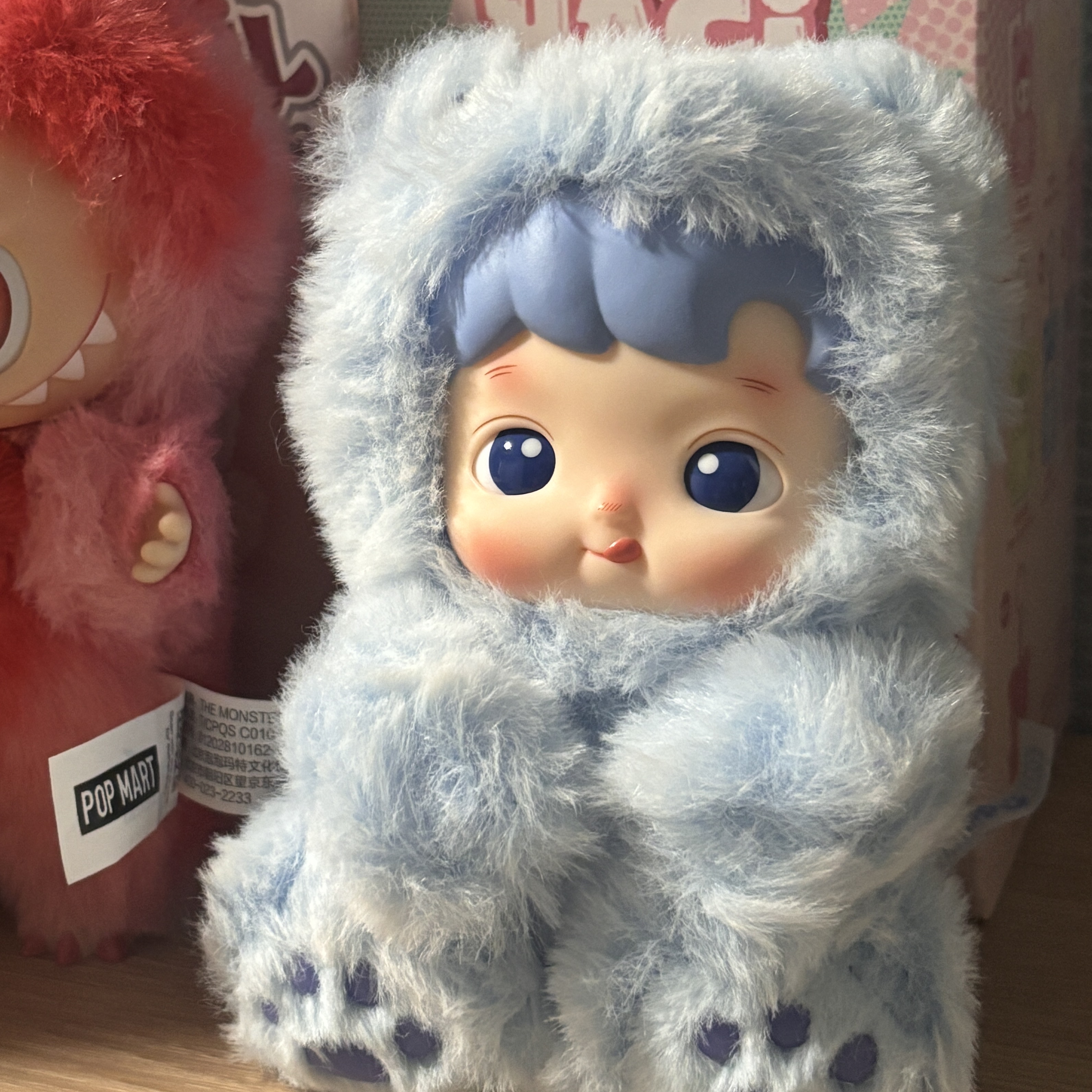 Pop Mart Hacipupu Gummy Bear Series Vinyl Plush Pendant (1 Blind Box) 착용 스타일