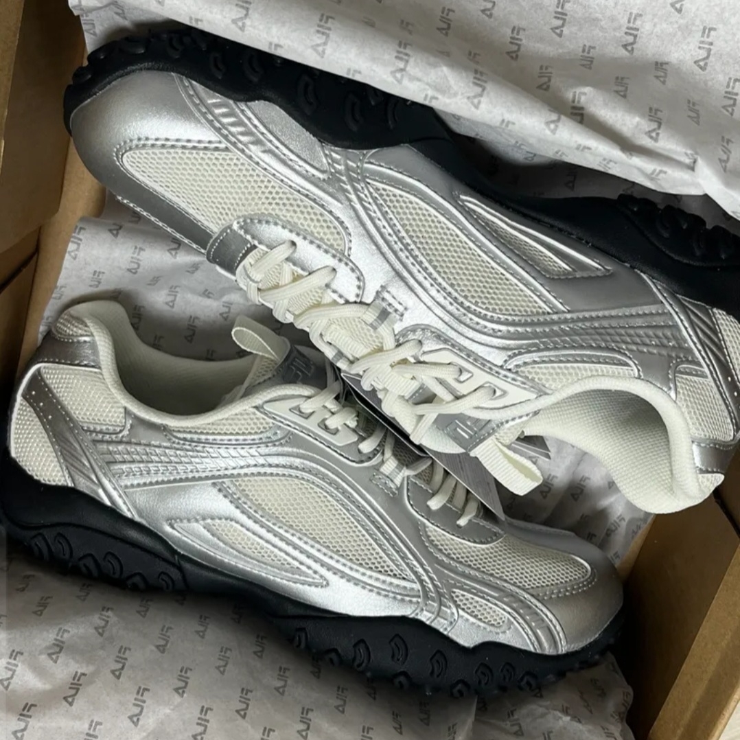 [6% 적립] FILA Echappe Ms Silvermoon 착용 스타일