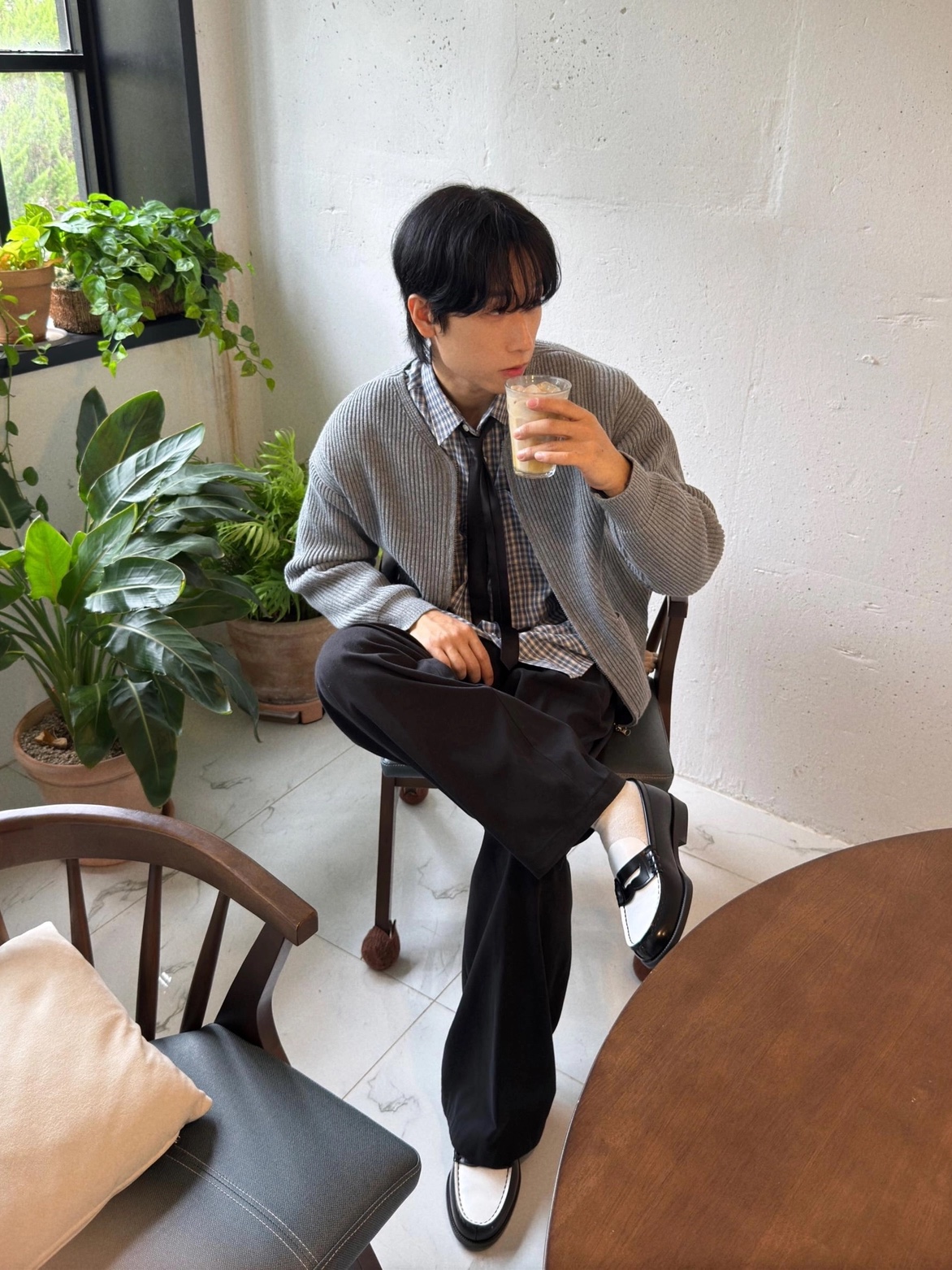 Haruta HS-906 Penny Loafer Black & White 착용 스타일 - 1