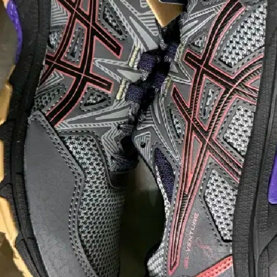 (W) Asics Gel-Venture 8 Wide Carrier Grey 착용 스타일