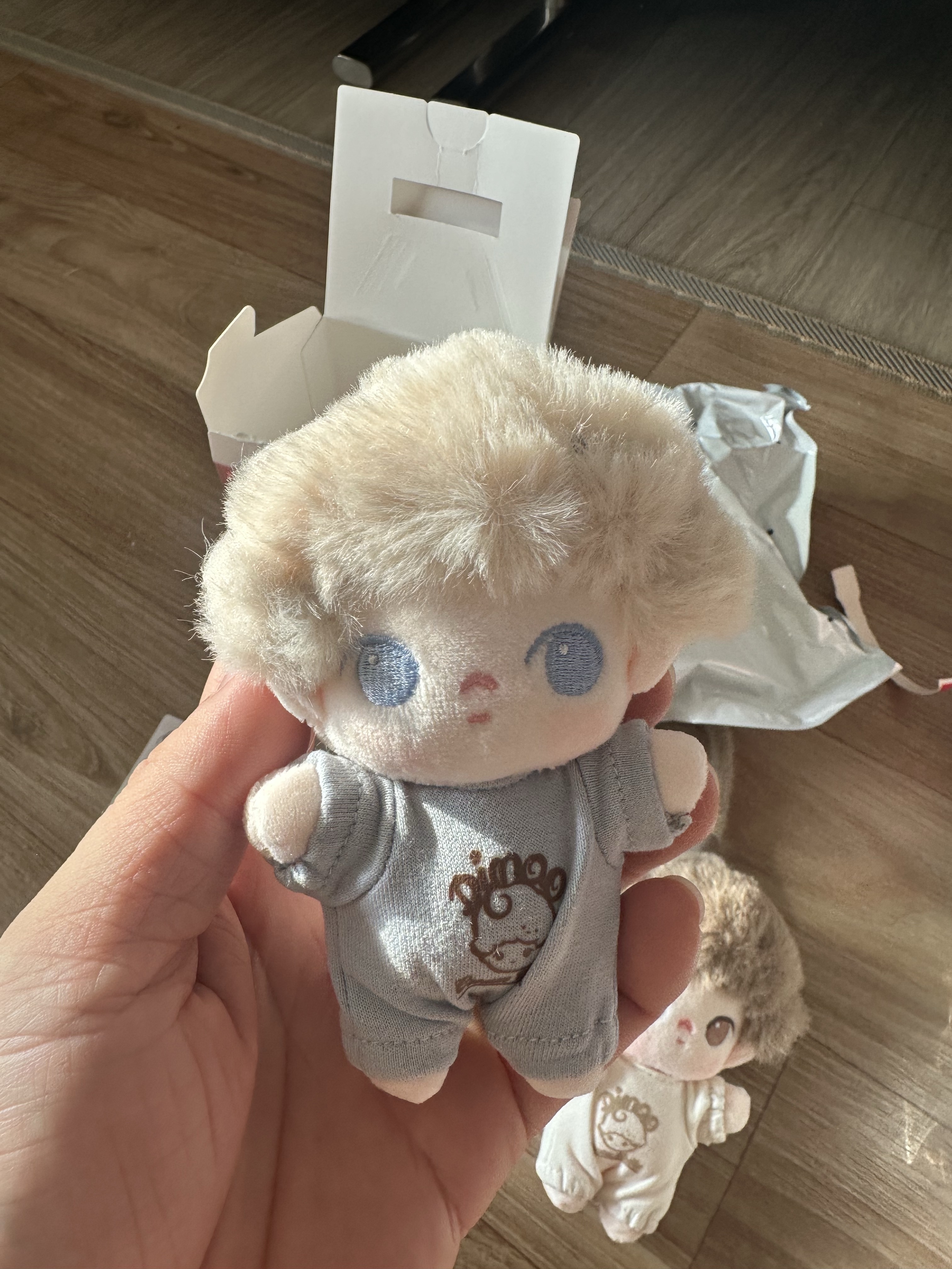 Pop Mart Dimoo Crush On Coffee Series Soft Faced Plush Keychain Sea Salt Cream Milk (Opened Case) 착용 스타일