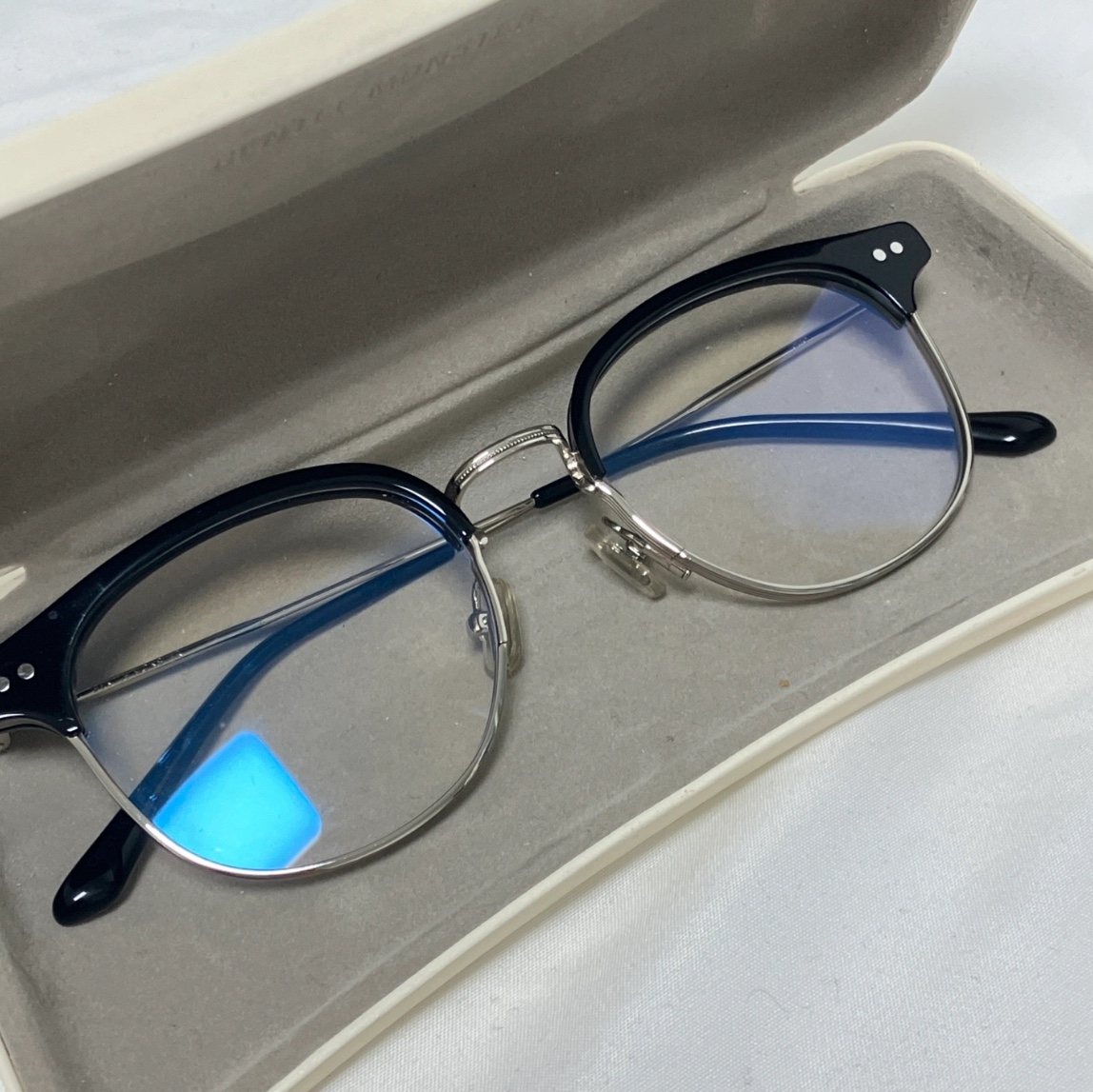 Gentle Monster Alio X 01 Black 착용 스타일