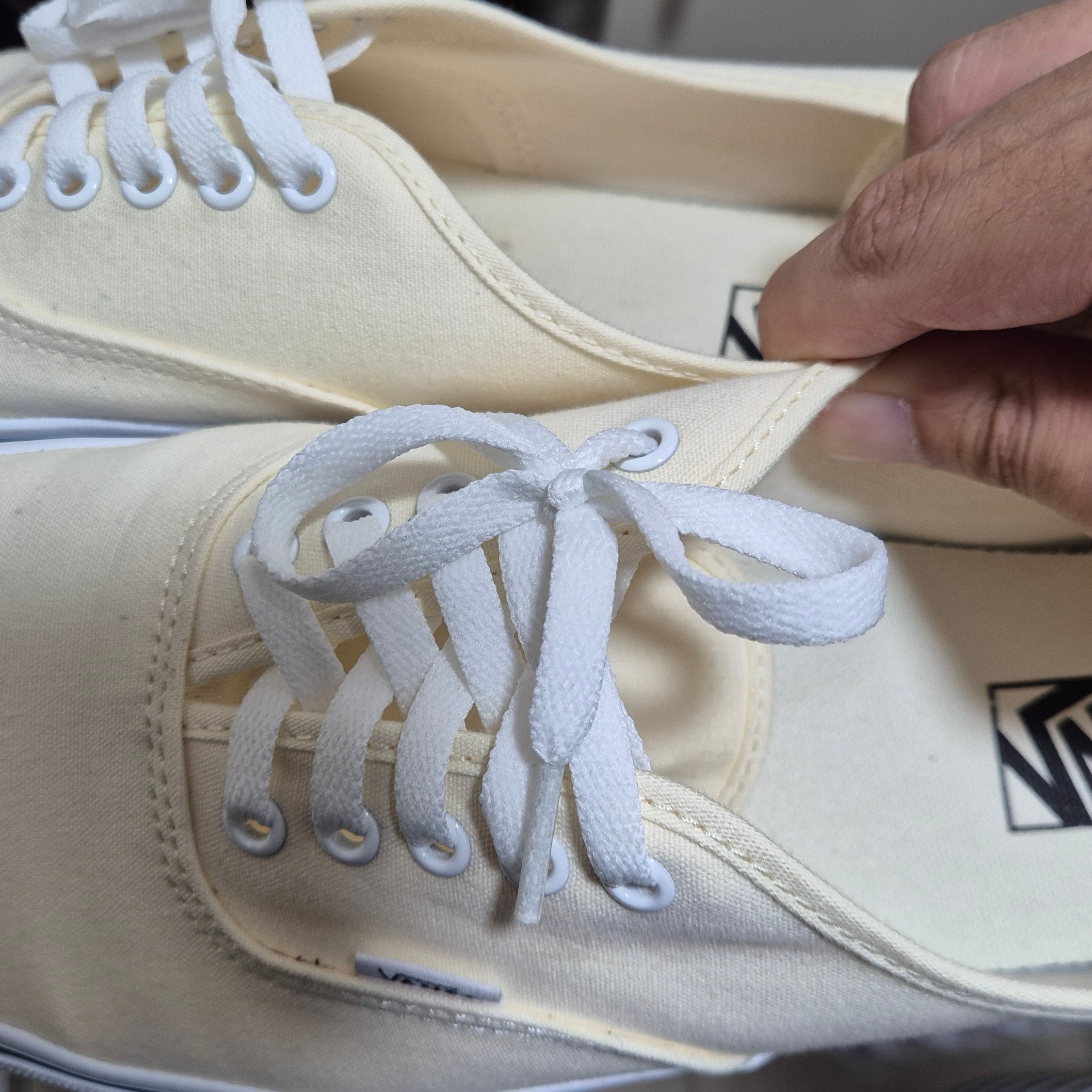 Vans Authentic White 착용 스타일