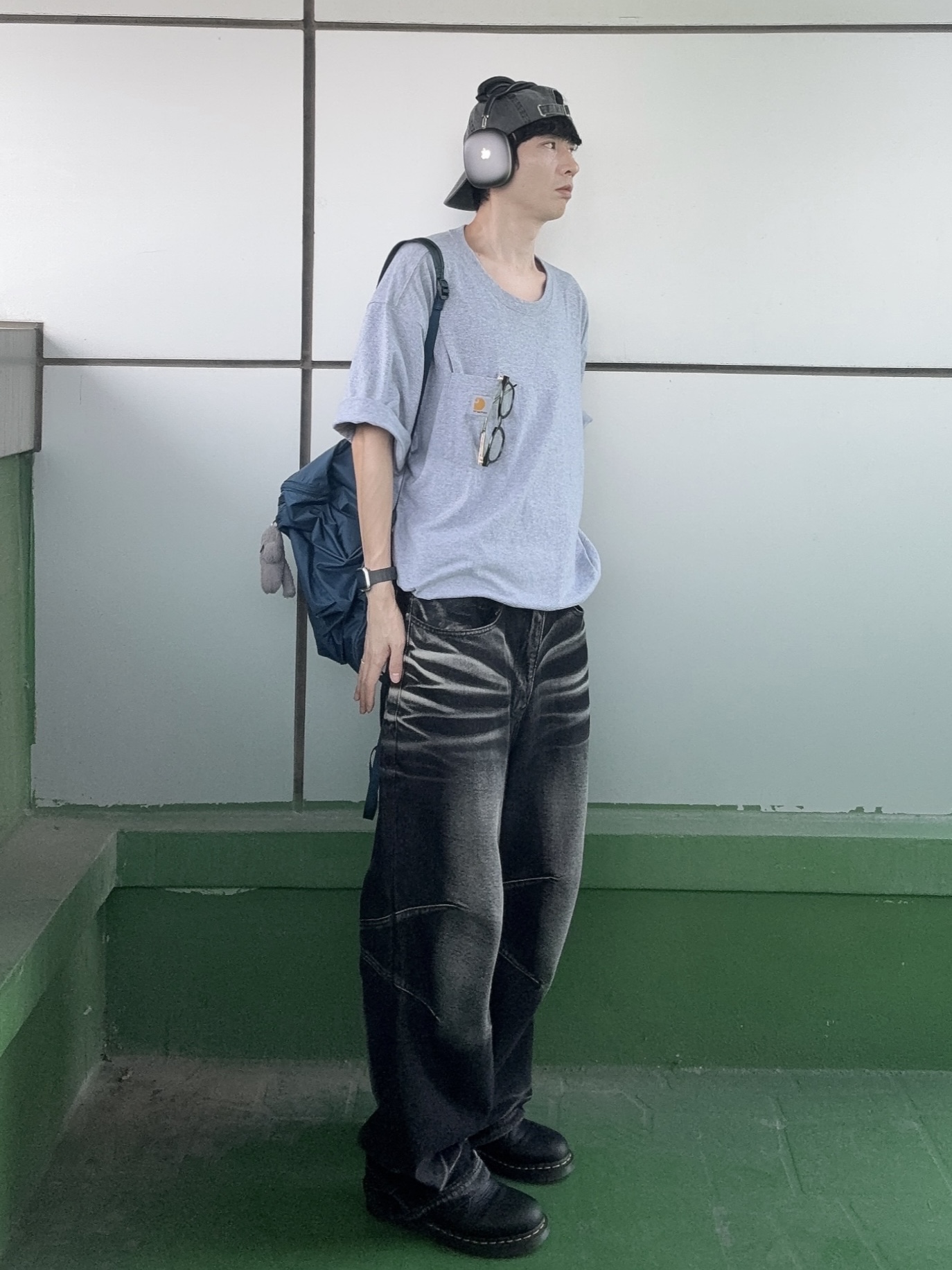 Dr. Martens 1461 Ambassador Black, BLR Embossed Wave Washing Wide Denim Pants Black 착용 스타일 - 10