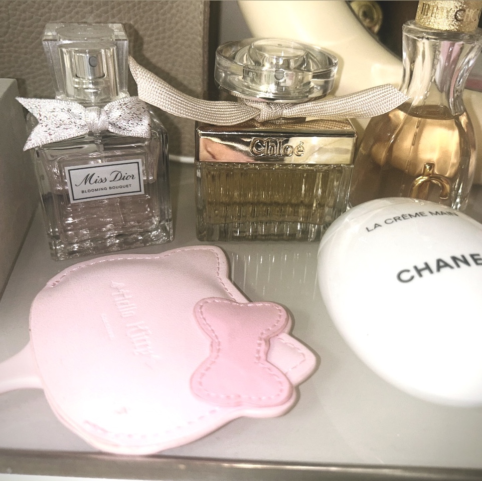 Chloe Eau de Parfum 50ml, Dior Miss Dior Blooming Bouquet Eau De Toilette 30ml 착용 스타일