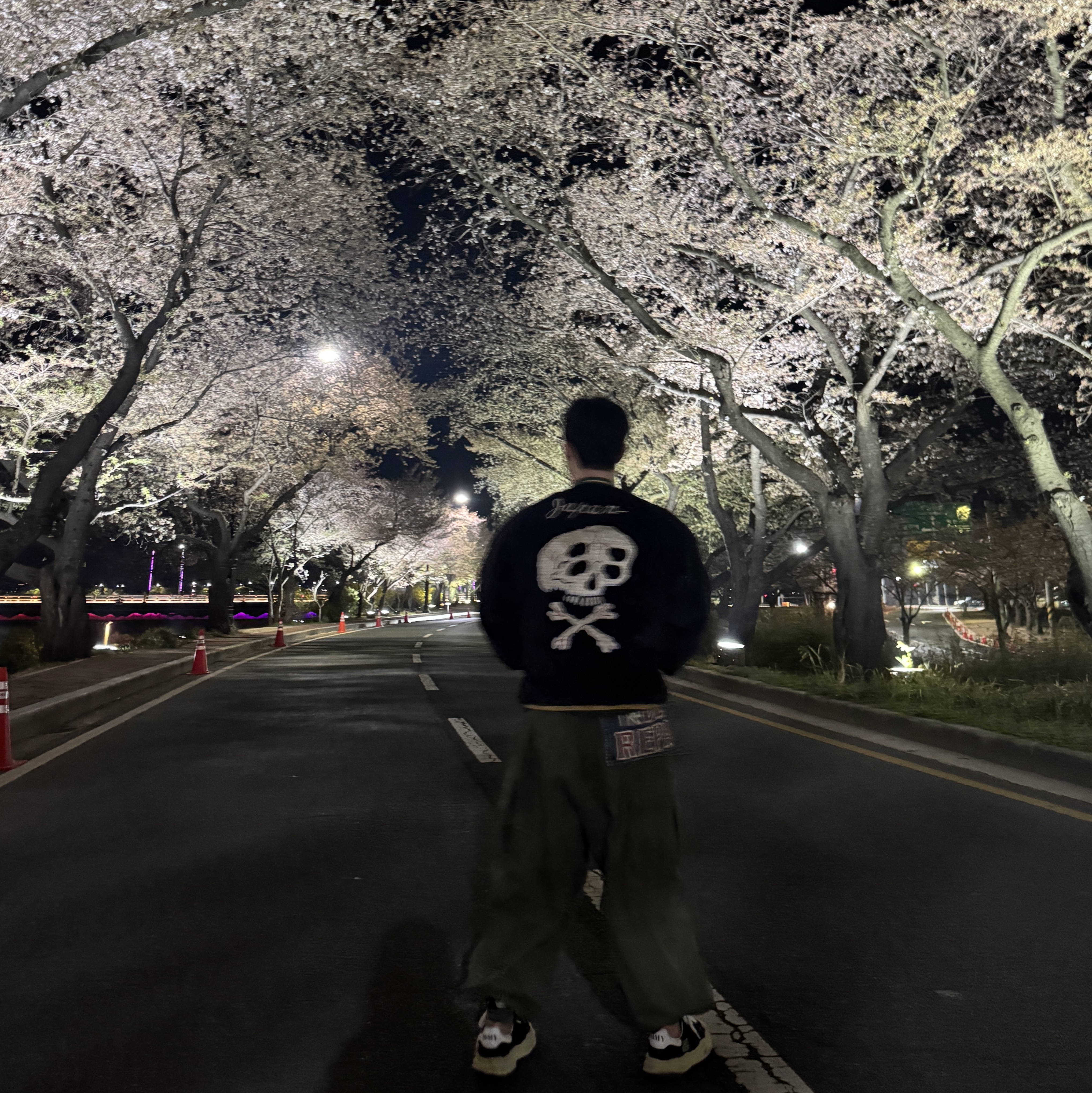 Kapital Velveteen Sulfide Souvenir Rain Skull Jacket Black, Kapital 13 oz. Denim Damaged Denim Repairspt Short Ad Apron Indigo (Processing) 착용 스타일 - 1