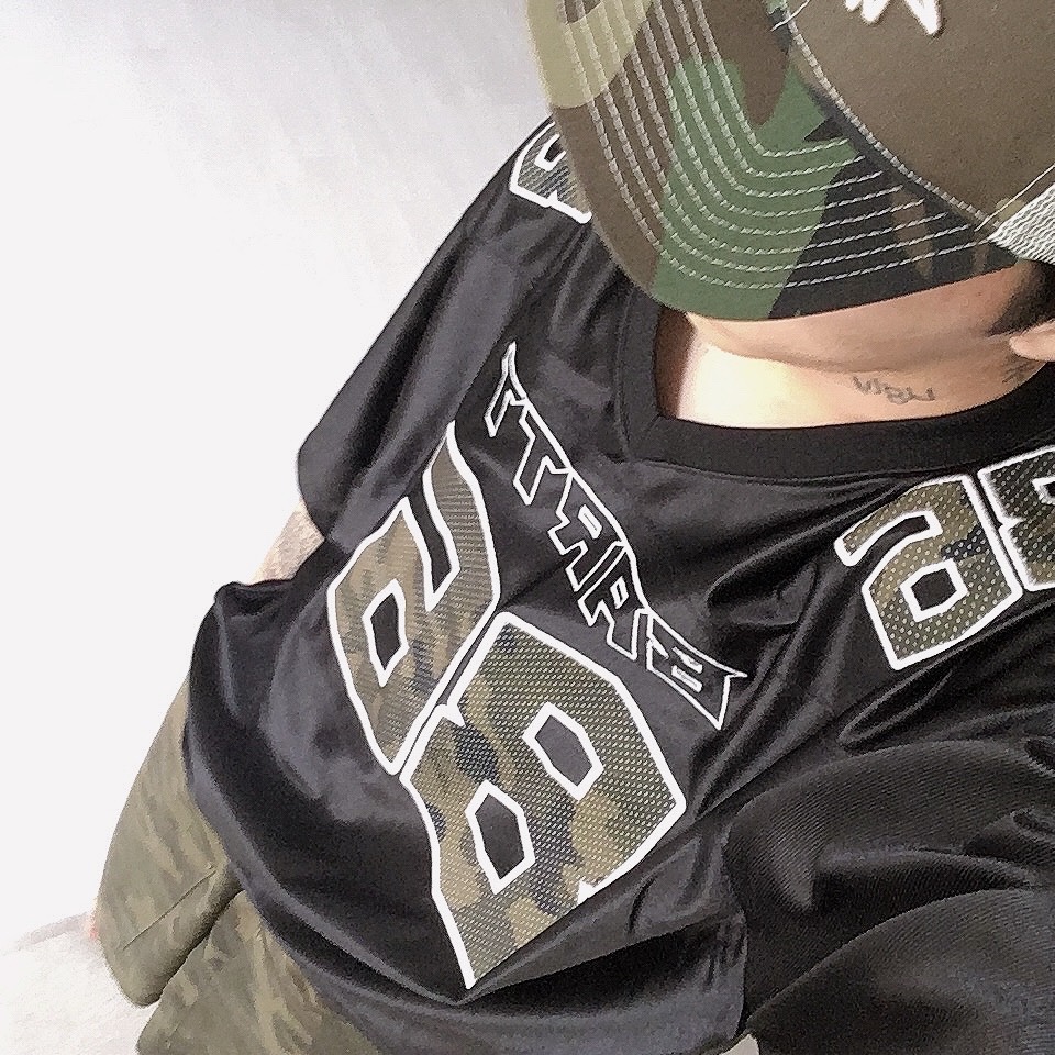 Stussy New Era 9twenty Basic Trucker Woodland Camo 착용 스타일 - 2