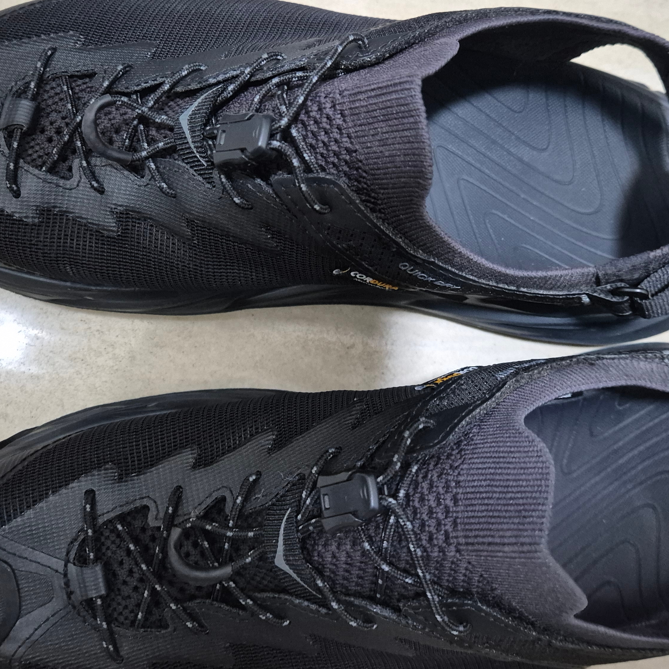 Hoka Hopara 2 Black 착용 스타일