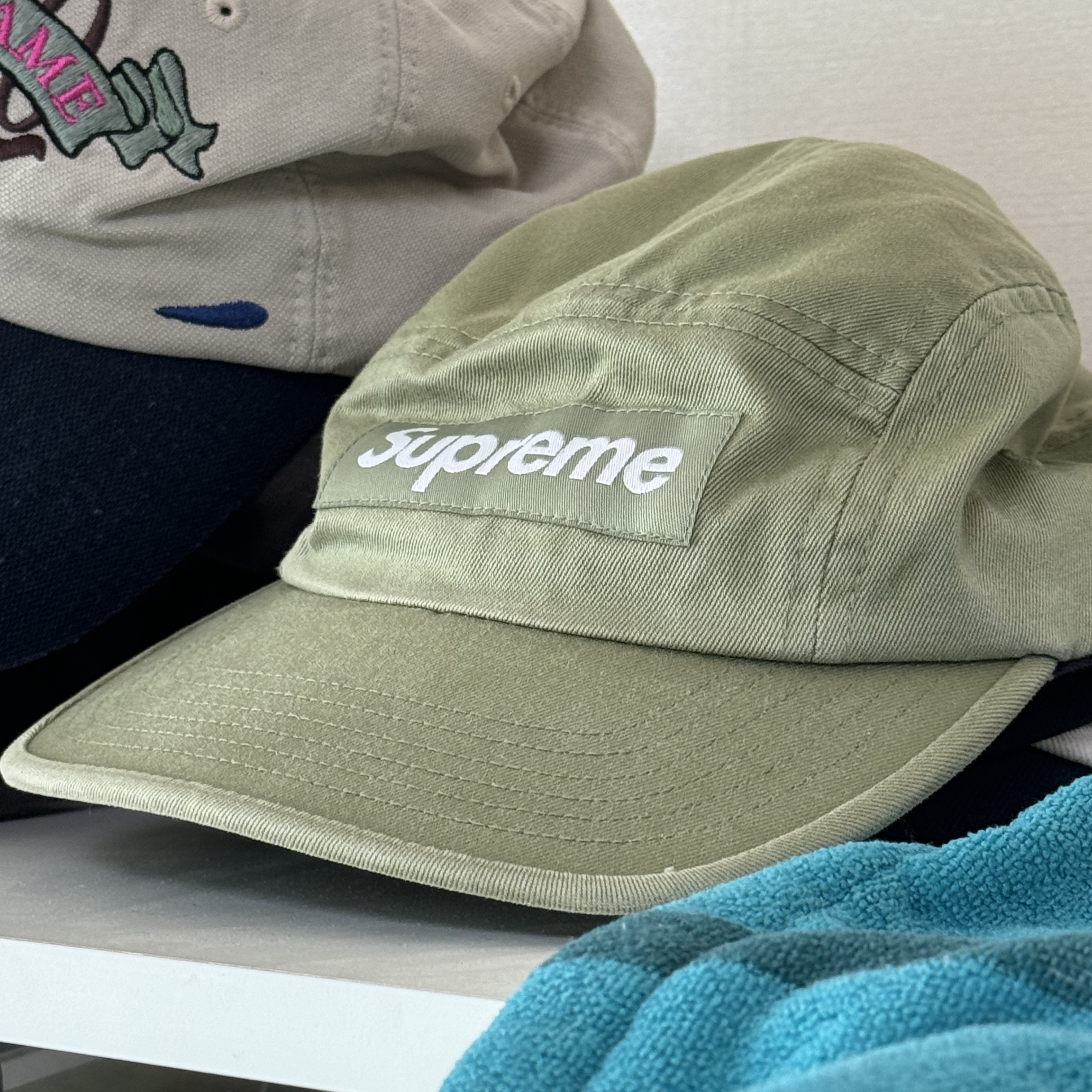 Supreme Washed Chino Twill Camp Cap Light Olive - 24SS 착용 스타일