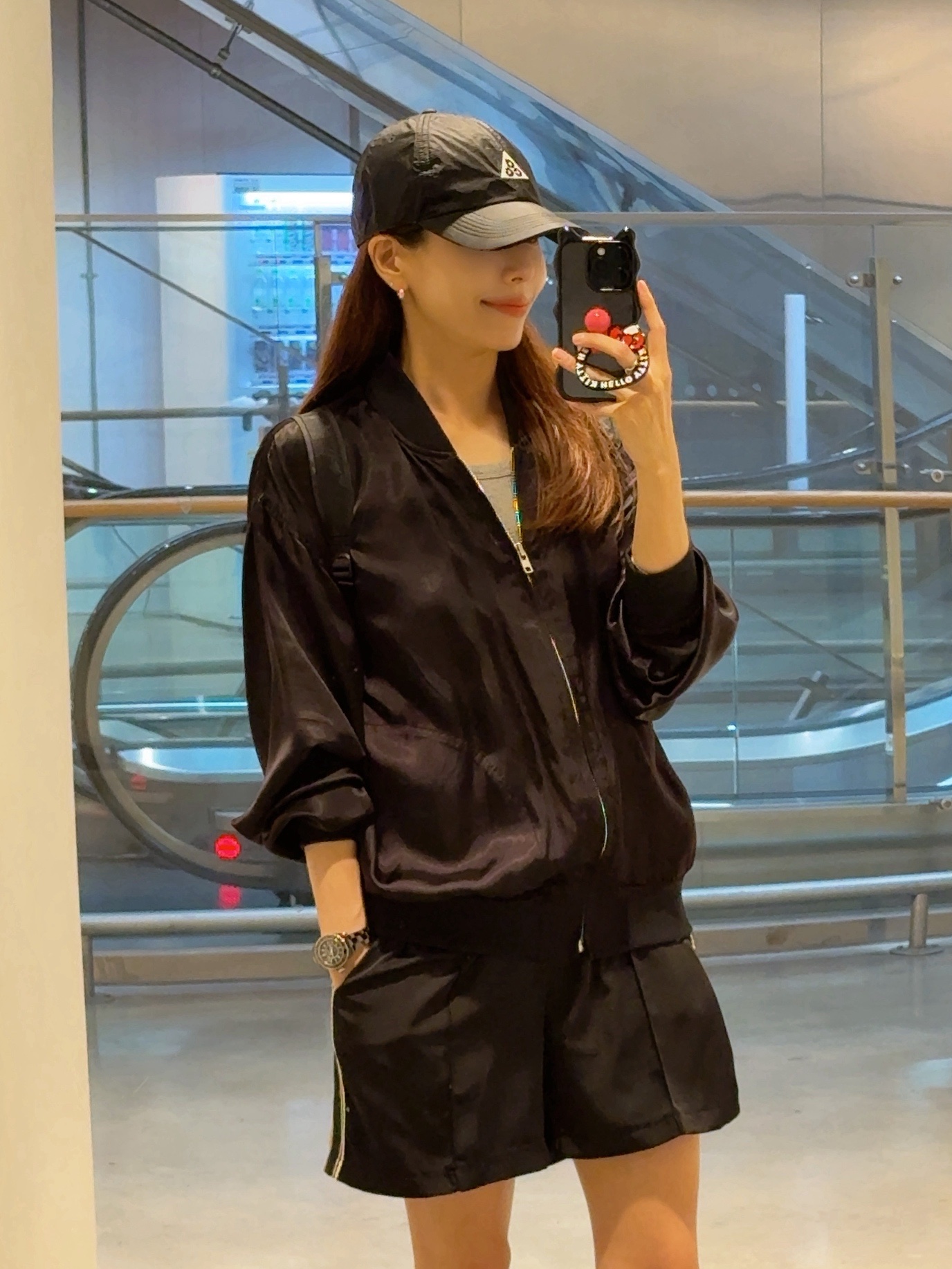 Nike ACG Trail Cap Black, Arc'teryx Heliad 15 Backpack Black 착용 스타일 - 2
