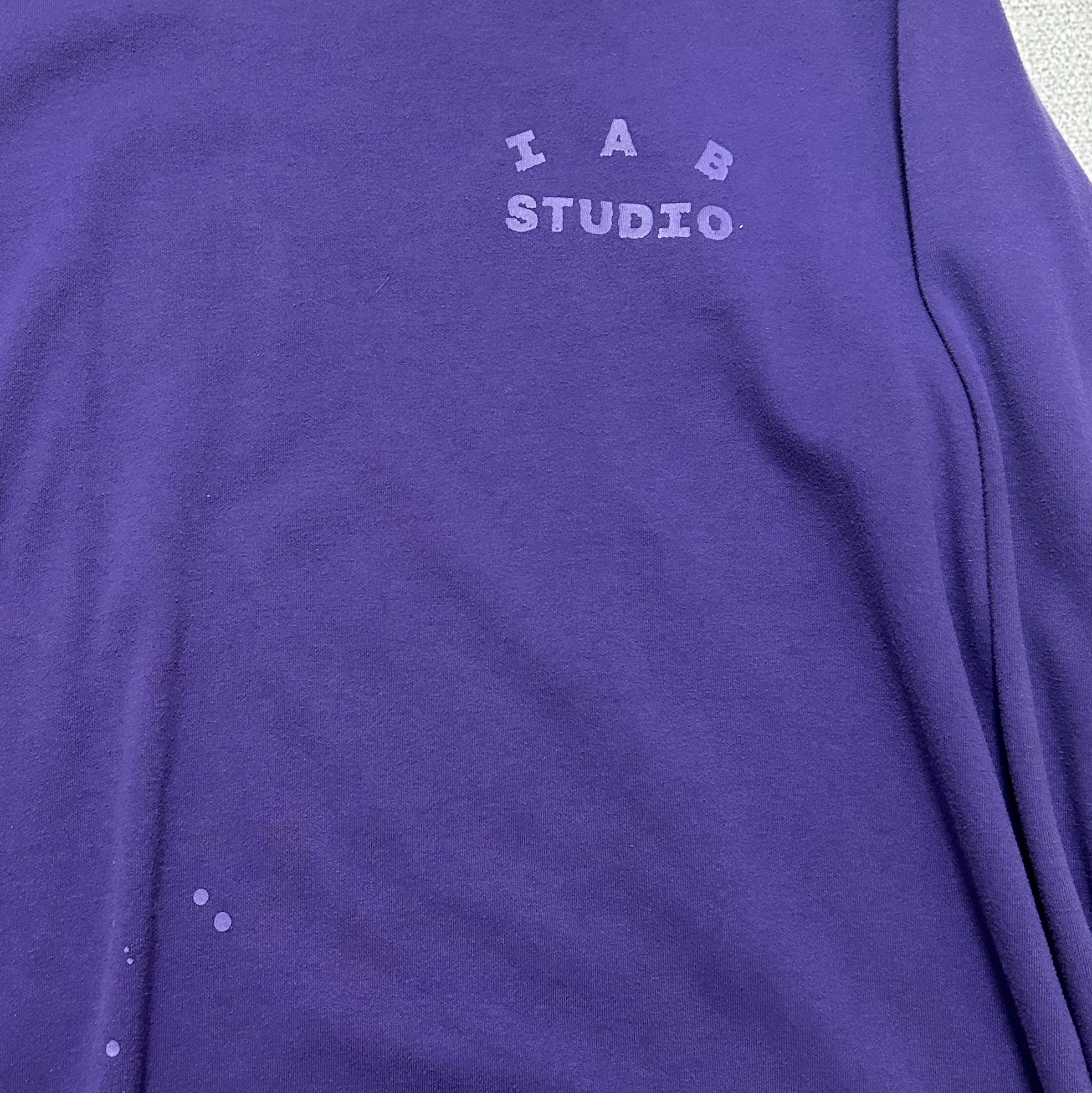IAB Studio Long Sleeve T-Shirt Purple Splashed 착용 스타일