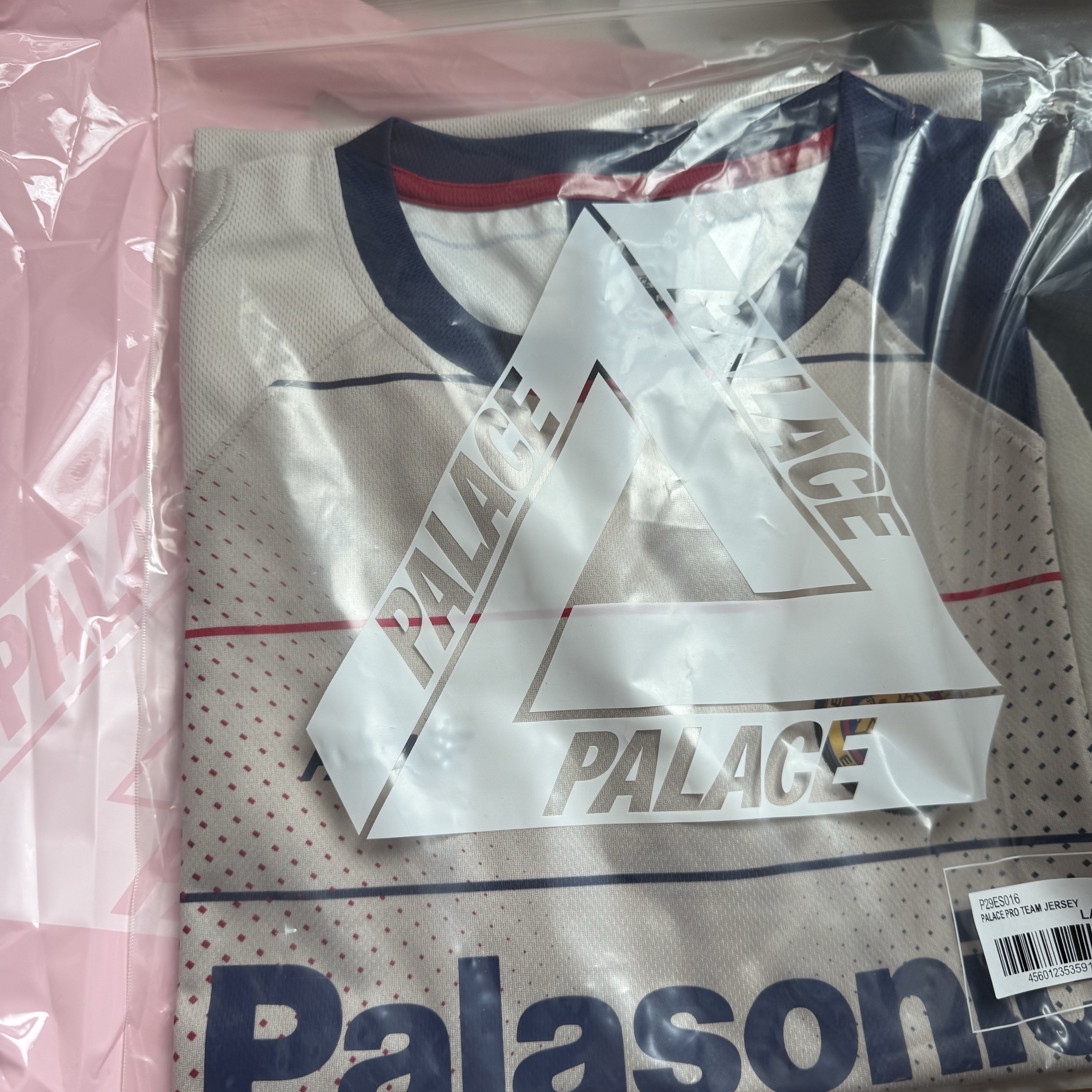 팔라스 프로 팀 저지 그레이 - 25FW | Palace | KREAM