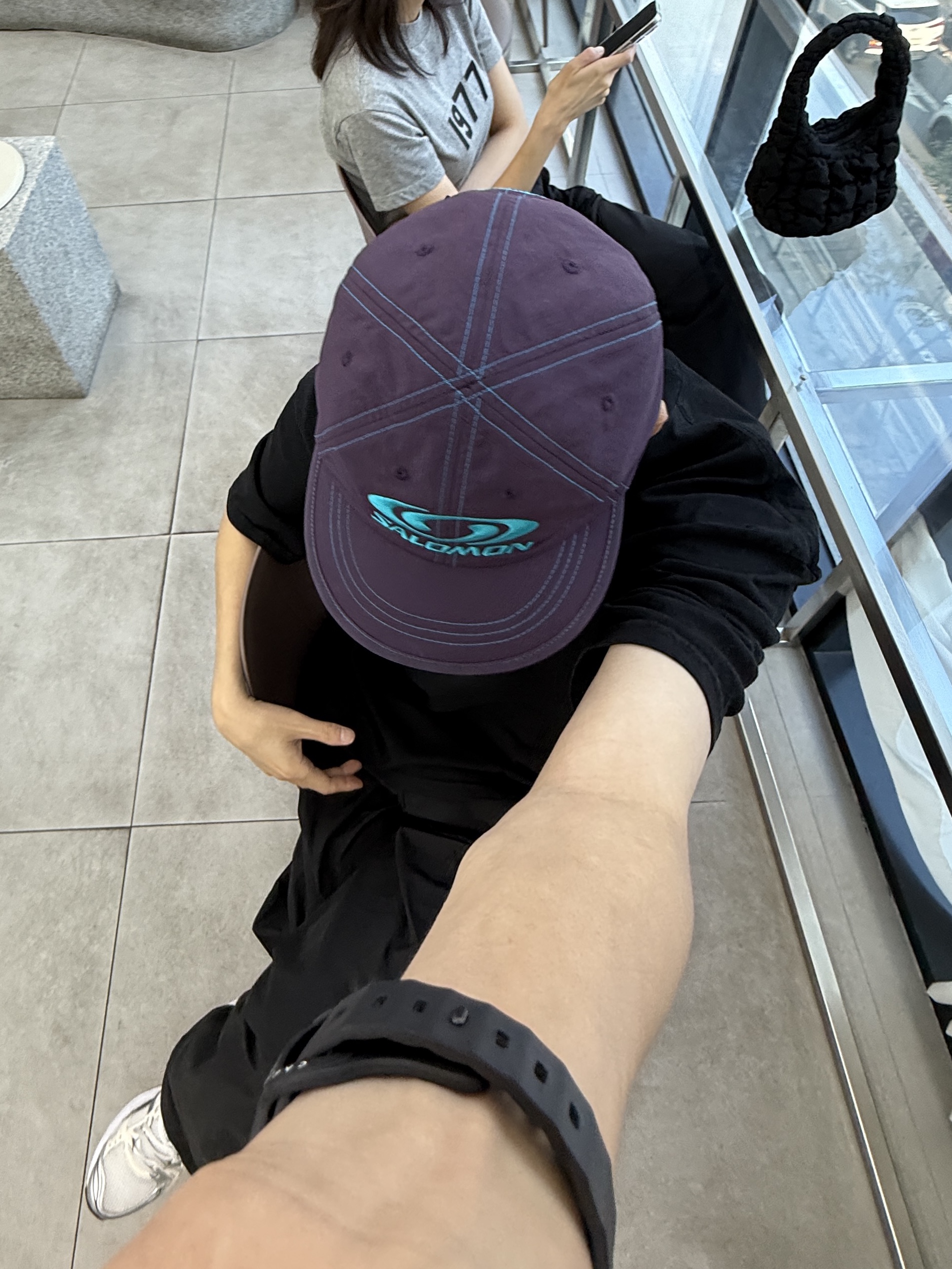 (W) Asics Gel-Kayano 14 White Midnight, Stussy California Grown Pigment Dyed T-Shirt Black 착용 스타일 - 6