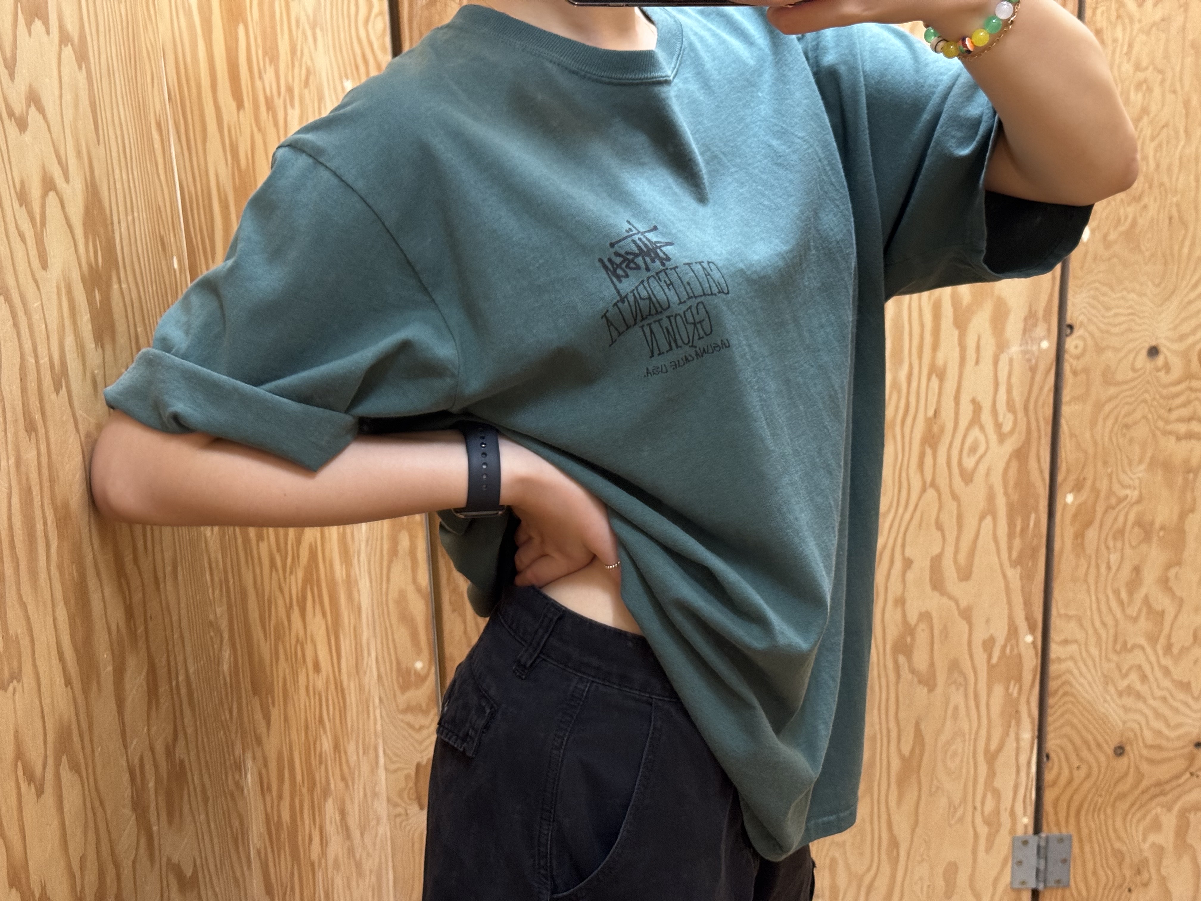 Stussy Cali Grown Pigment Dyed T-Shirt Pine 착용 스타일