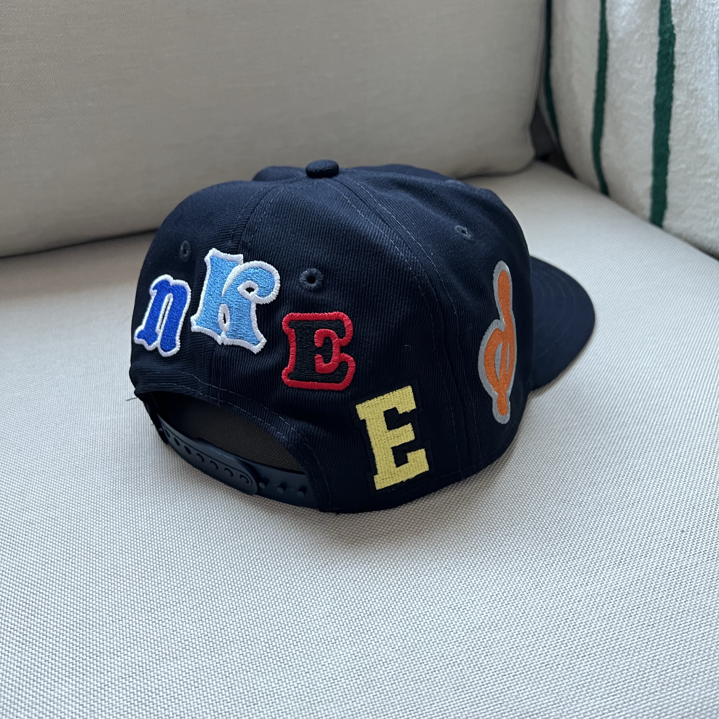 New Era MLB x Saint Mxxxxxx Yankees Cap Navy - 25SS 착용 스타일 - 2