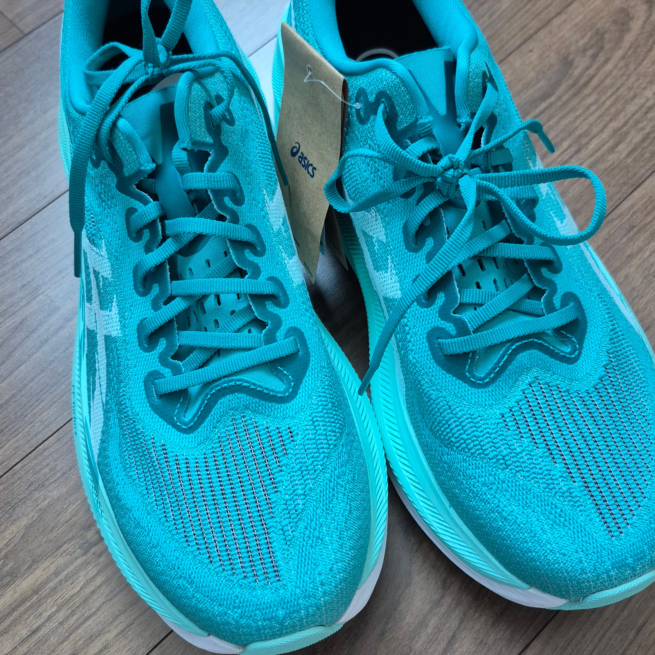 Asics Superblast 2 Wave Teal Illuminate Mint 착용 스타일