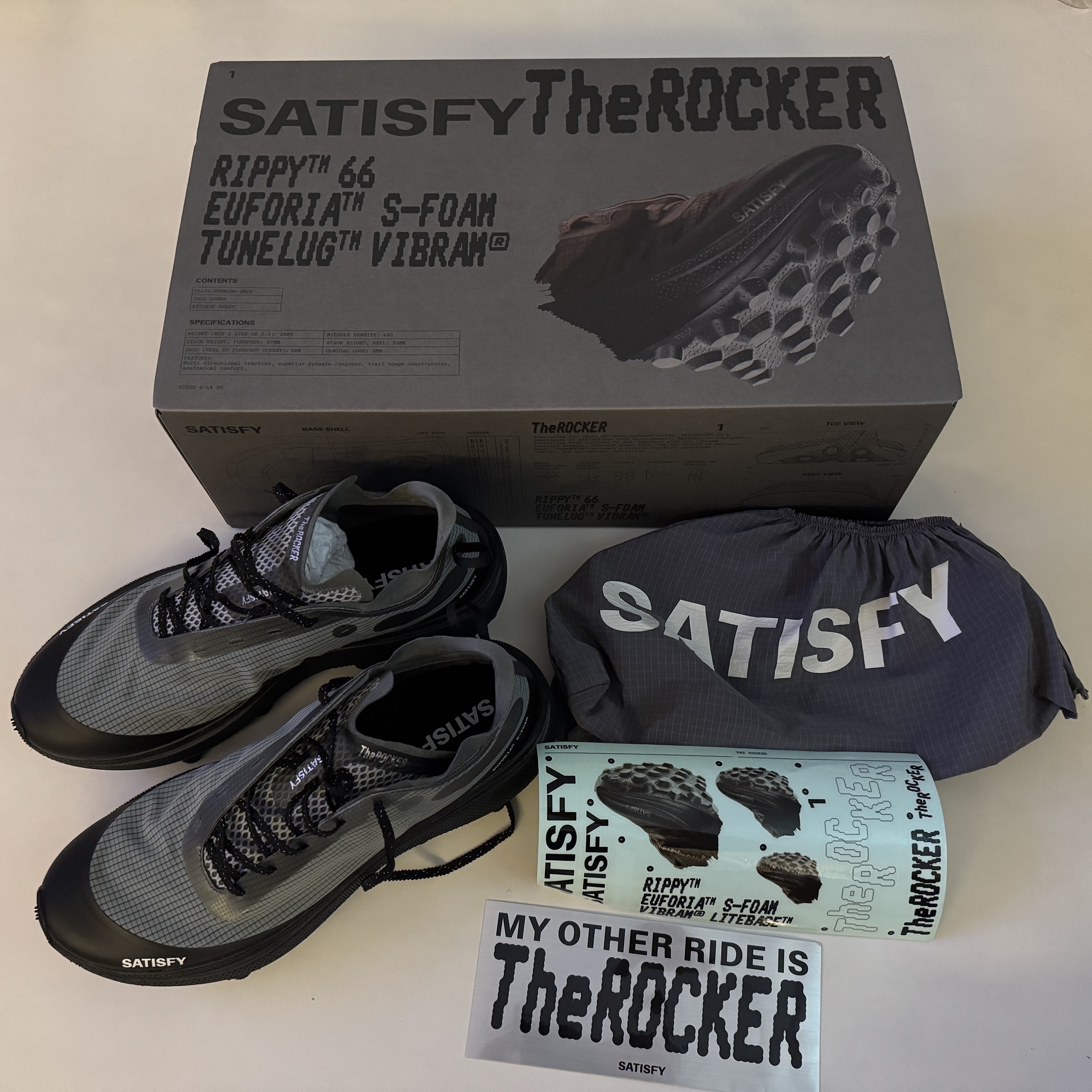 Satisfy The Rocker Shadow (Special Edition) 착용 스타일