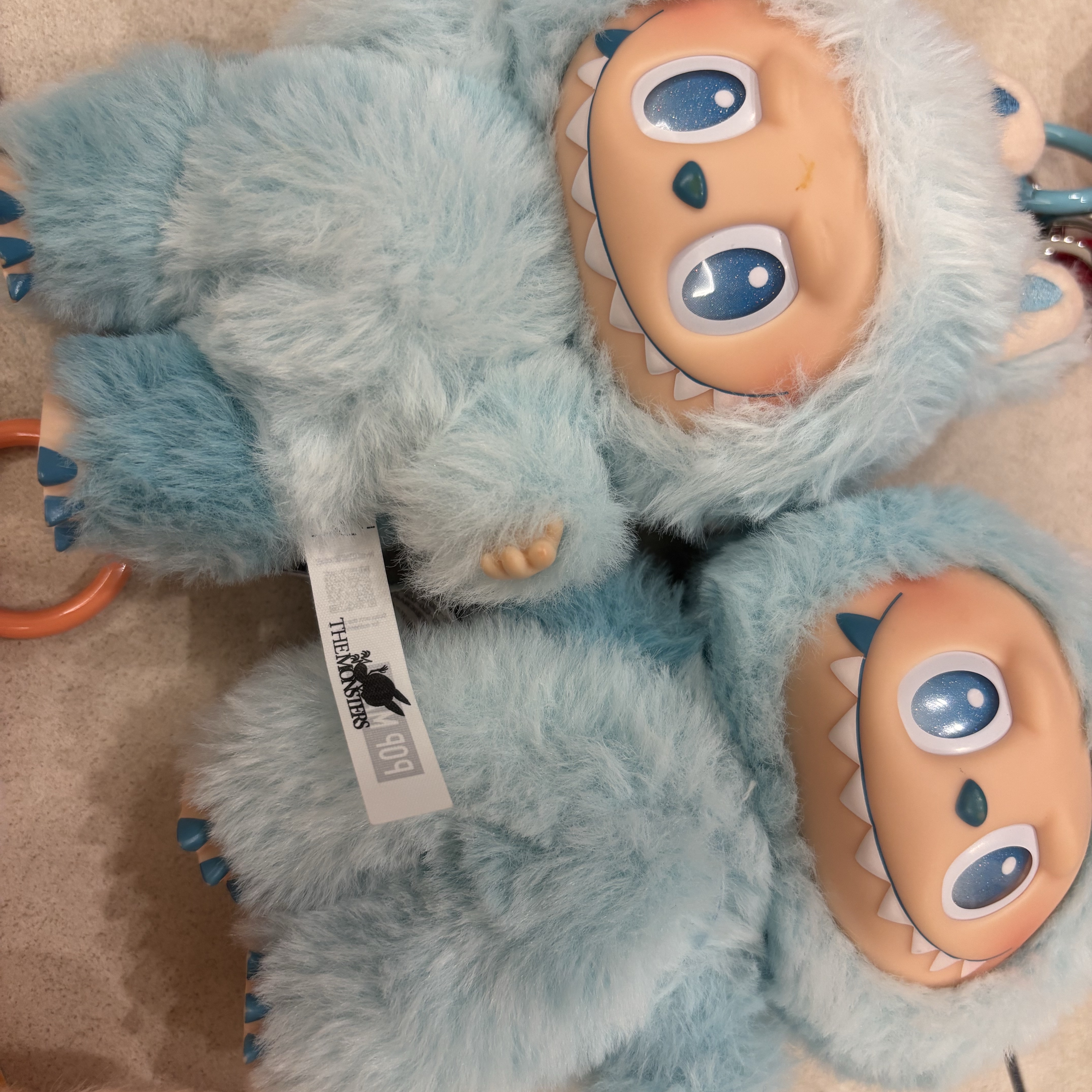 Pop Mart Labubu The Monsters Highlight Series Sealed Case (Bundle of 3/1 Blind Box) 착용 스타일 - 1