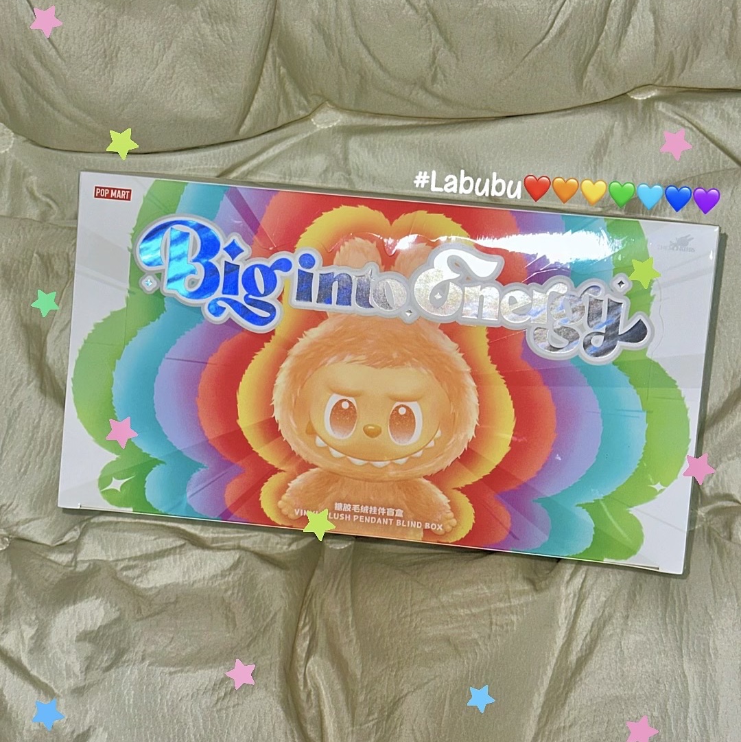 Pop Mart Labubu The Monsters Highlight Series Sealed Case (6 Blind Boxes), Pop Mart Labubu The Monsters Highlight Series Luck Keyring (Opened Case) 착용 스타일
