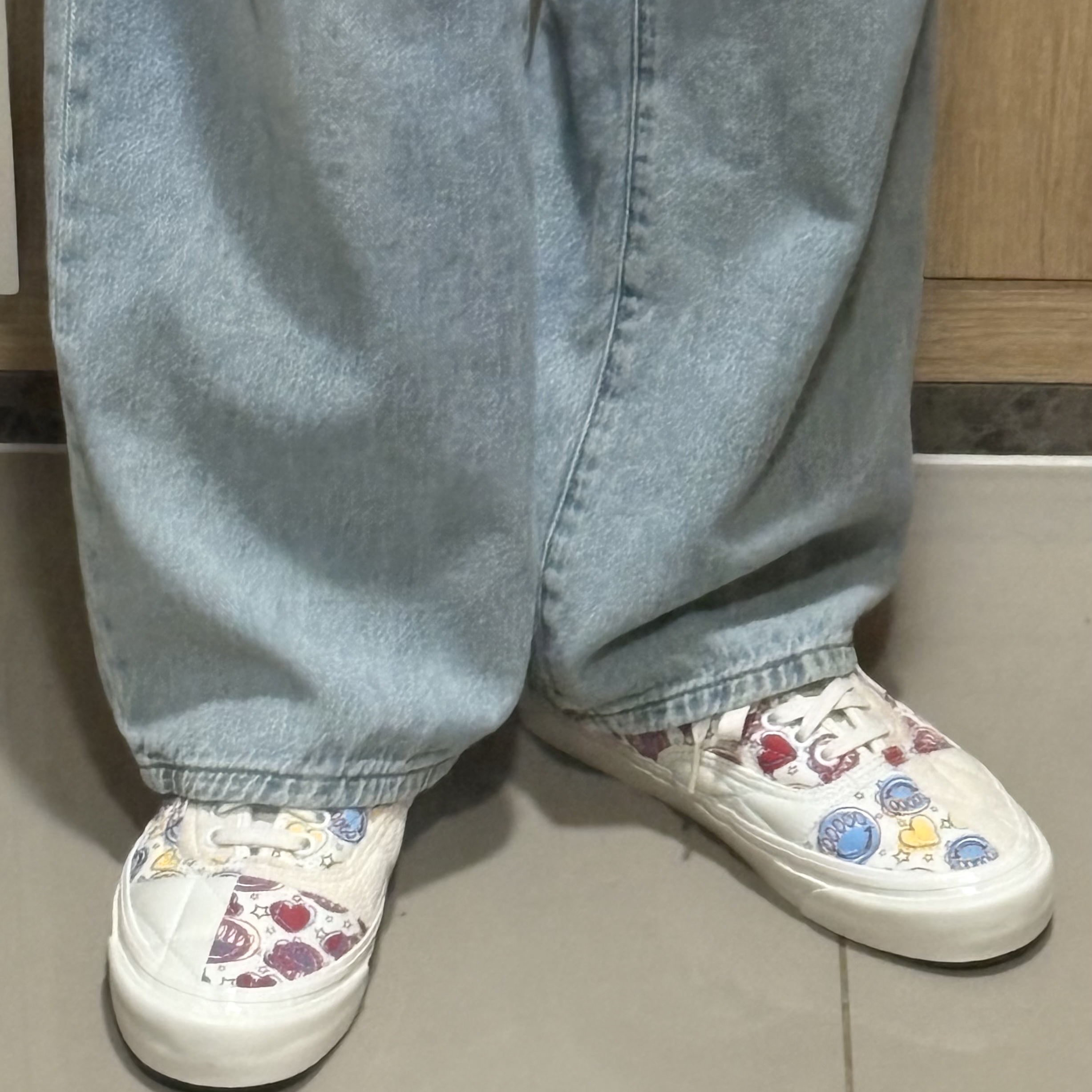 Vans Authentic 44 DX Low Top Canvas White 착용 스타일 - 1