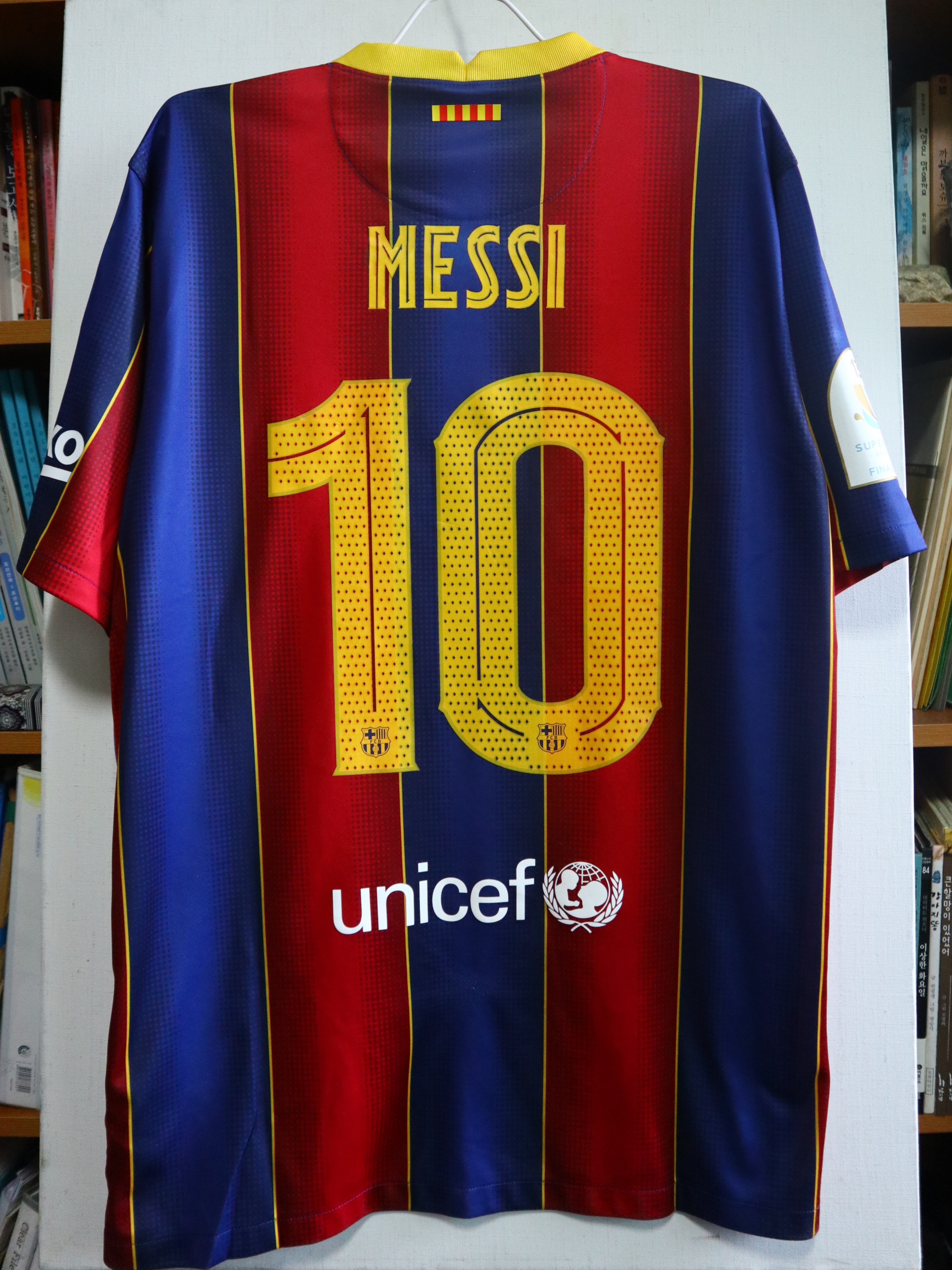 Nike FC Barcelona 2020/21 Dri-Fit Stadium Home Jersey Deep Royal Blue Varsity Maize (Non Marking Ver.) 착용 스타일 - 2