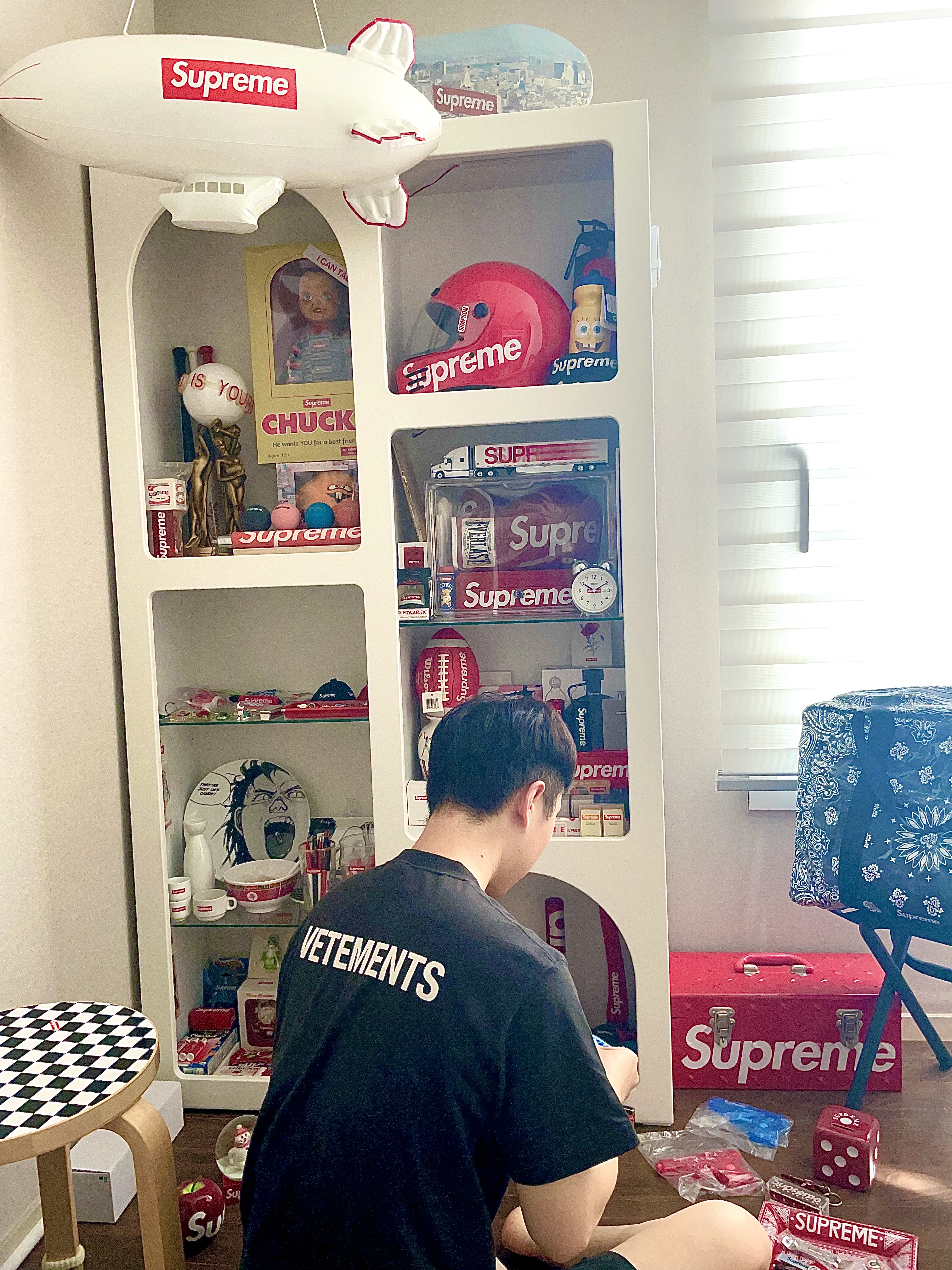 Supreme Bandana Tarp Large Duffle Bag Black - 21SS, Supreme x Seiko Alarm Clock White - 22FW 착용 스타일 - 2