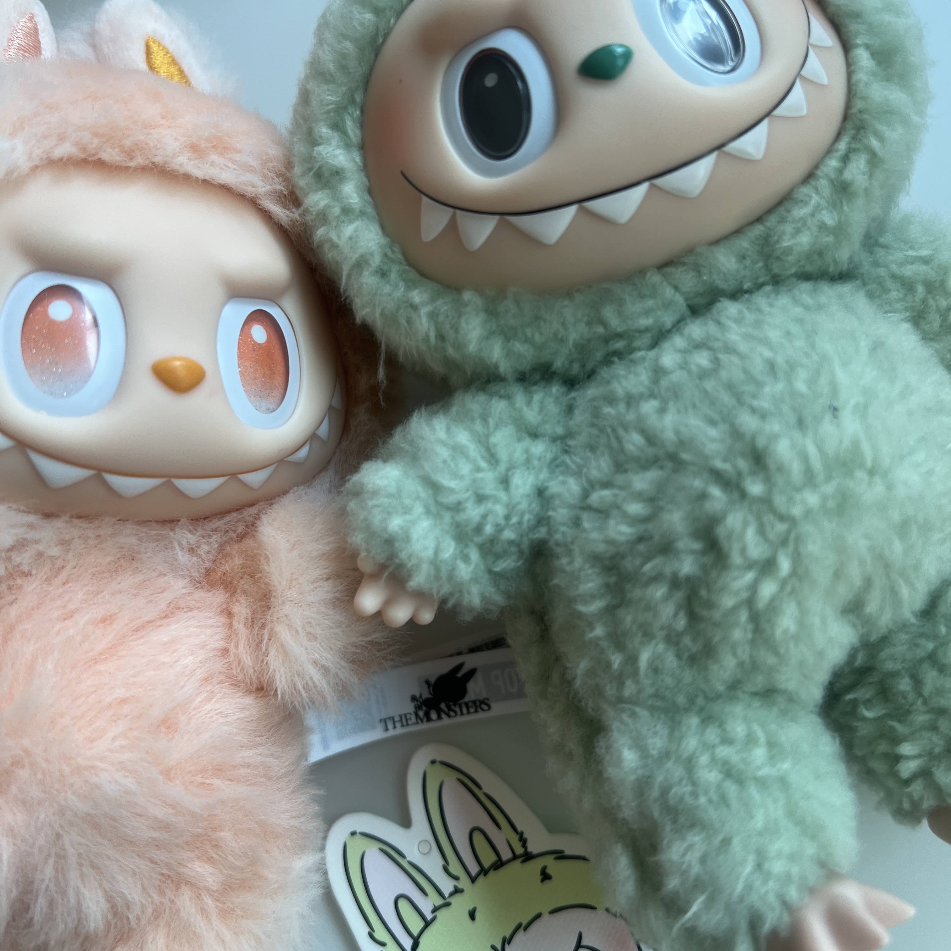 Pop Mart The Monsters Labubu Tasty Macarons Series Sealed Case (1 Blind Box), Pop Mart Labubu The Monsters Highlight Series Sealed Case (1 Blind Box) 착용 스타일 - 1