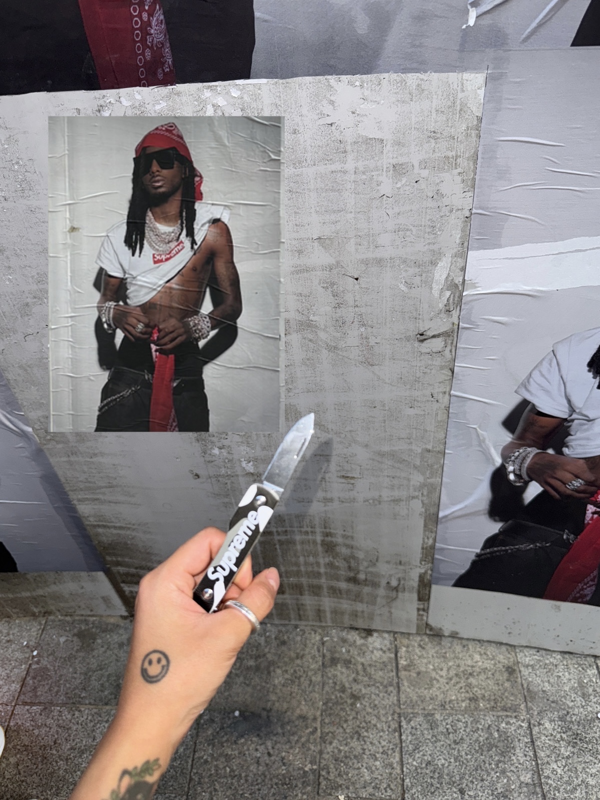 Supreme Leather Clip Knife Snow Camo - 25SS 착용 스타일